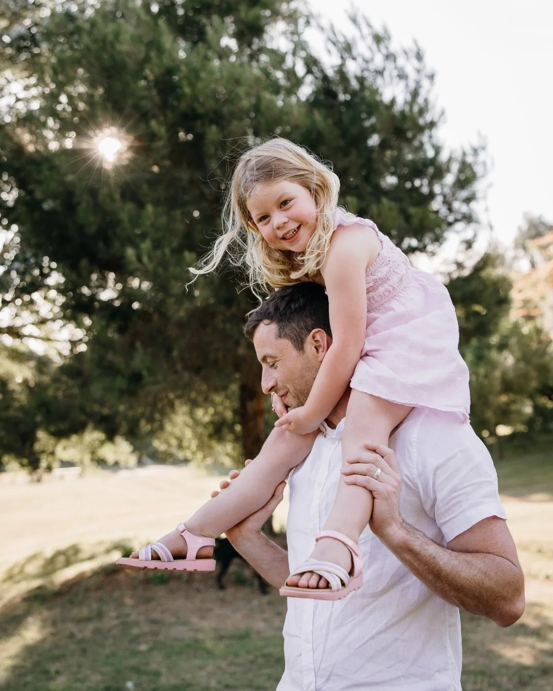 All the feels, all at once. 
The kind of moments you wish you could bottle up forever.
Loved this session with the Beaven family x 4 💛🧡💜🩷