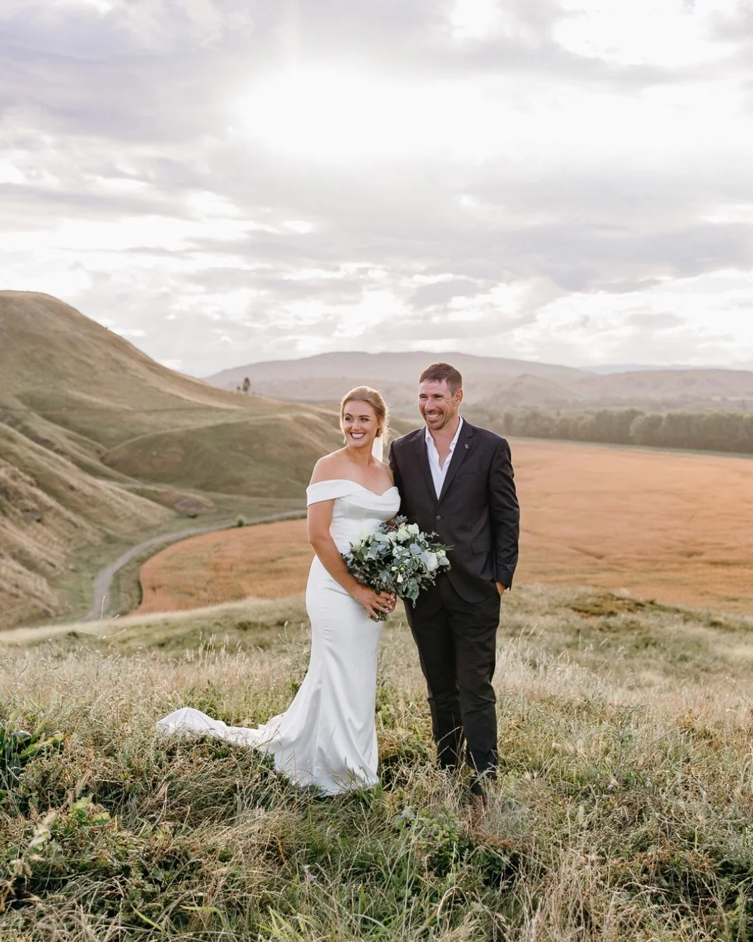 Just a couple of legends getting married and bringing the absolute best energy all day long.
A cracking sunset out on the farm, plenty of LOLs, and one an elite bridal crew (feat. their very own Fabio 😜)
Lydia and Lachie, you are top tier 😘
*
*
Fl