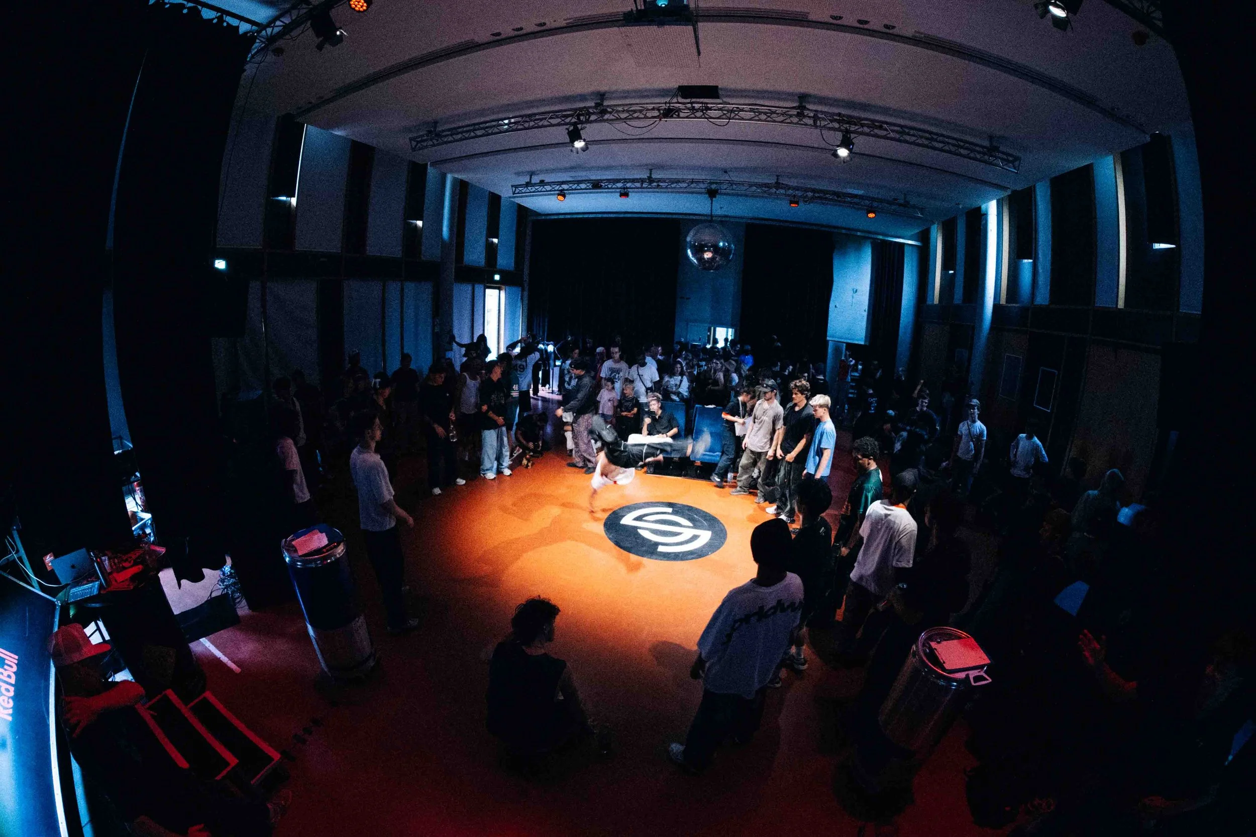 SpinControl_Stuttgart_BadCanstatt_Breakdance-3.jpg