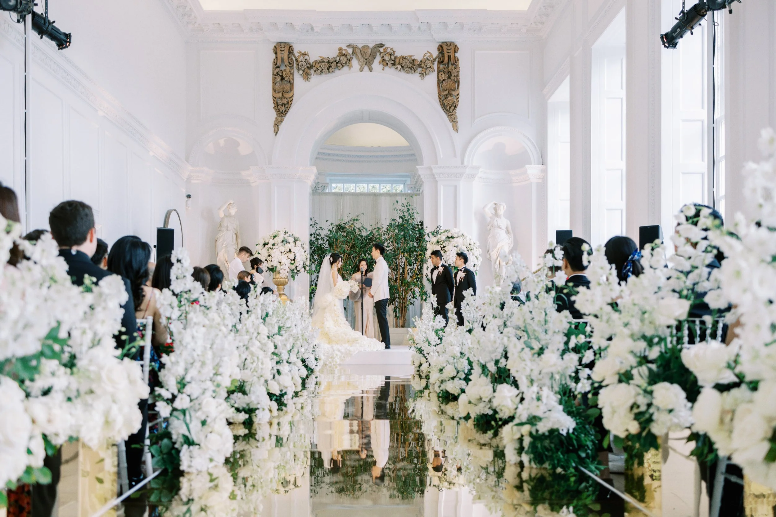 The Perfect Wedding Planning Timeline: When to Book Every Key Supplier