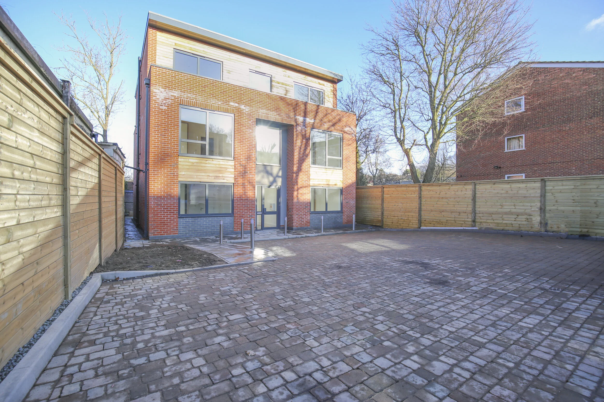 New Southgate, North London — www.monaghanmartin.co.uk