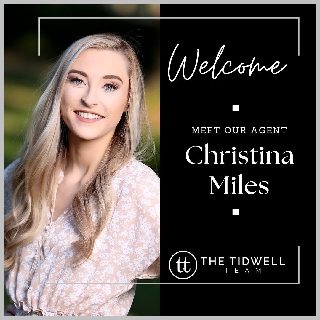 ✨ W E L C O M E ✨ 

@christina_dianna has been in real estate for a few months now and she has hit the ground running. She has already taken several listings! We are proud to be in business with her. 
#realestate #realestateagent #mobilealabamareales