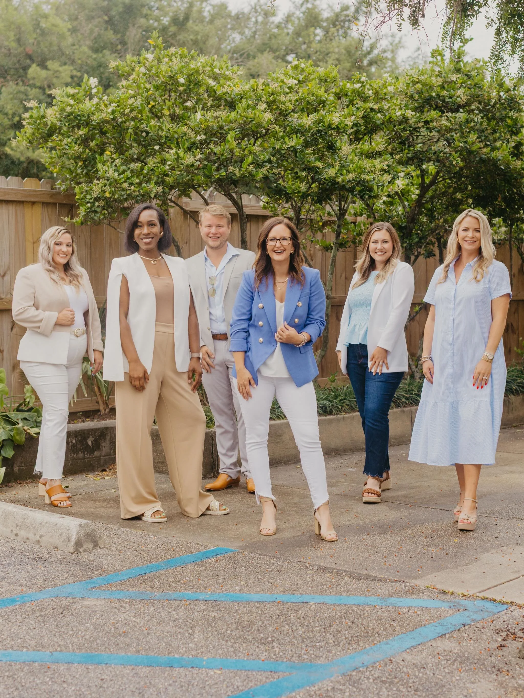 New photos, same dedication to serving our clients🏡✨

#thetidwellteam #kwrealty #teampictures #mobilealabamarealestate