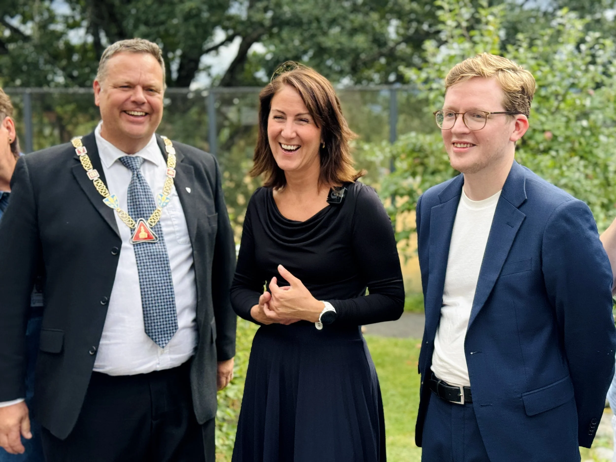 Når arbeidsinkludering møter omsorg: Ministerbesøk på Eikertun 