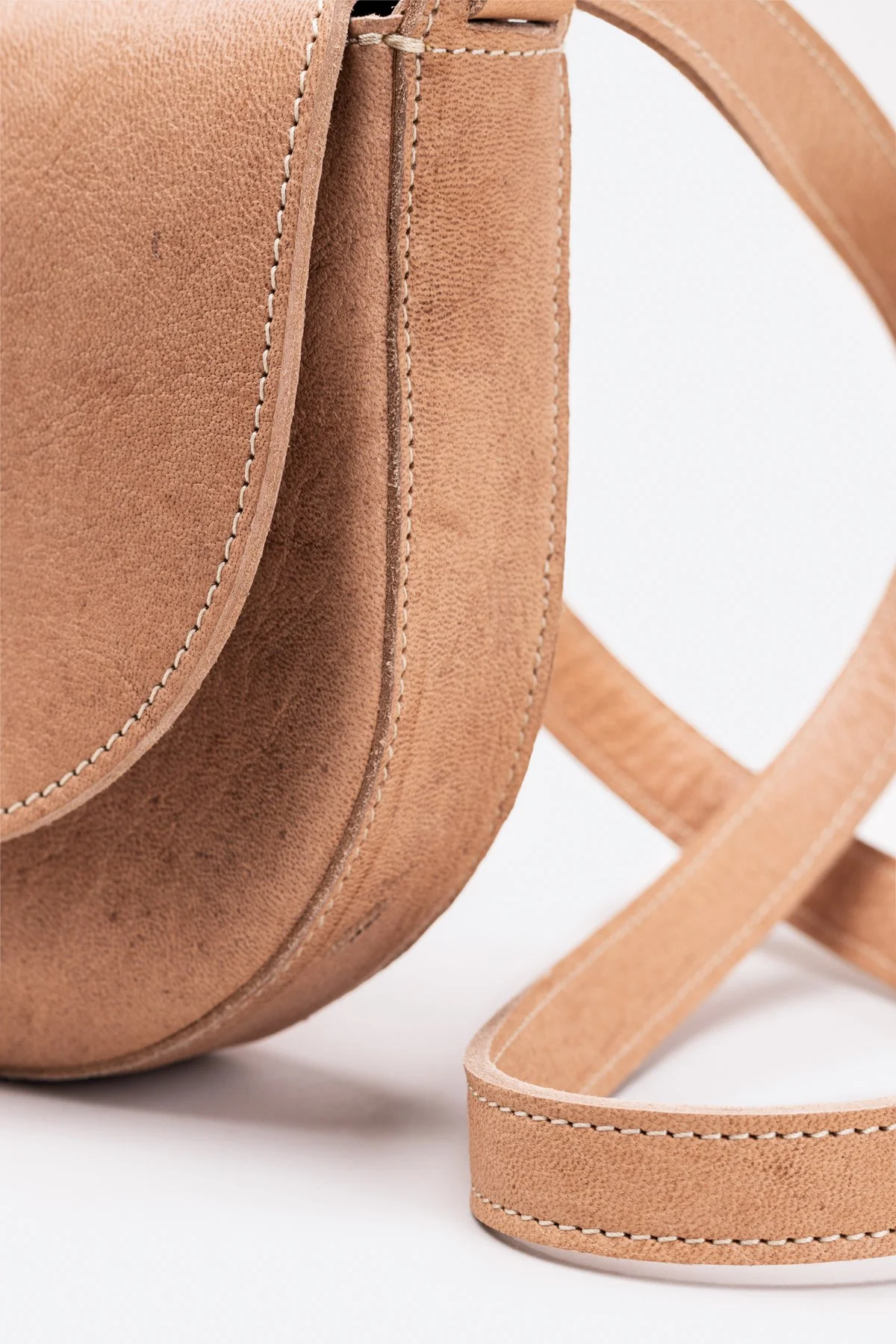 CervoVolante_Handtasche Frauen_04.2023-23-Bearbeitet-WEB.jpg