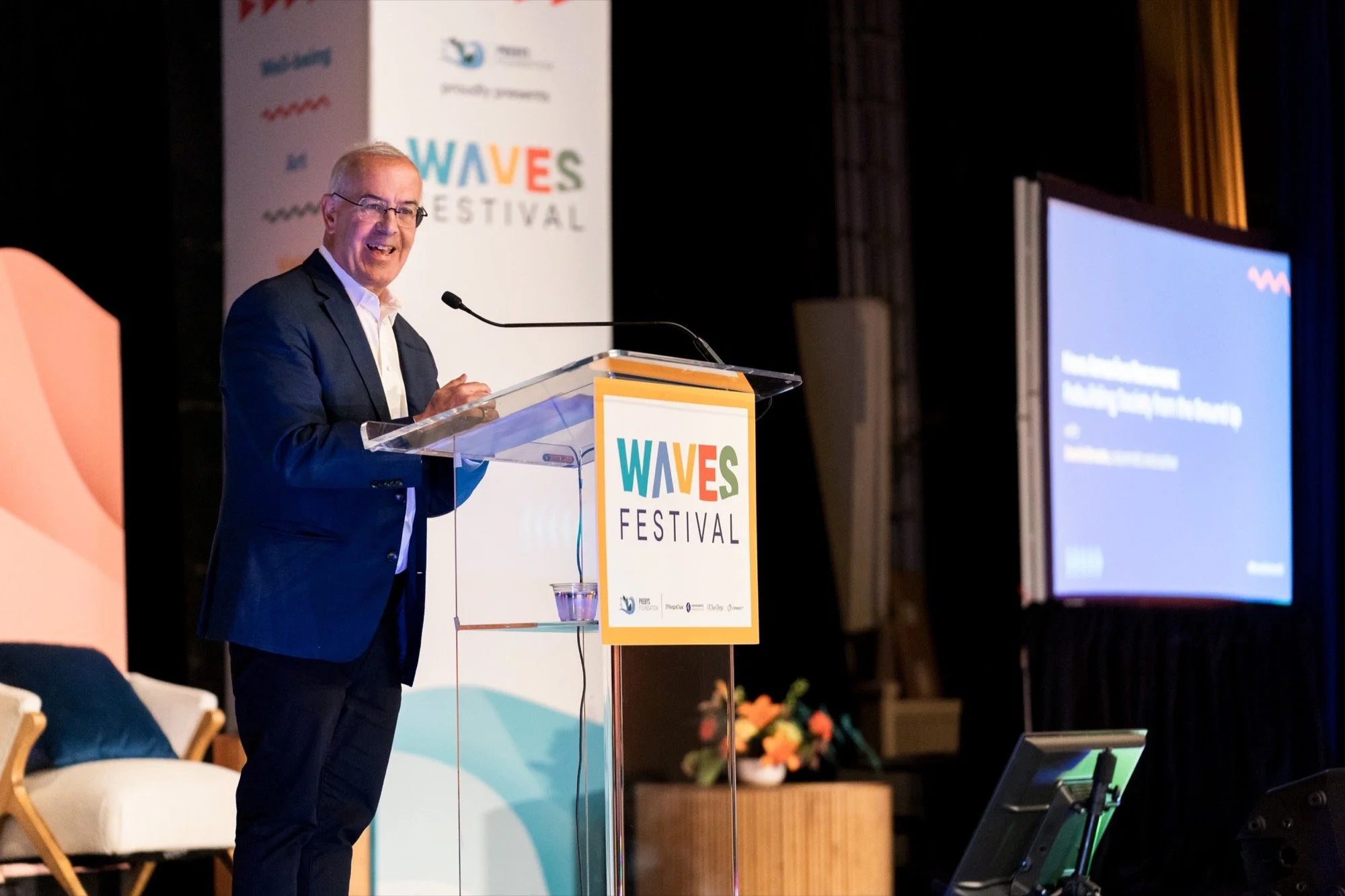 prebys-foundation-waves-festival-009.jpg