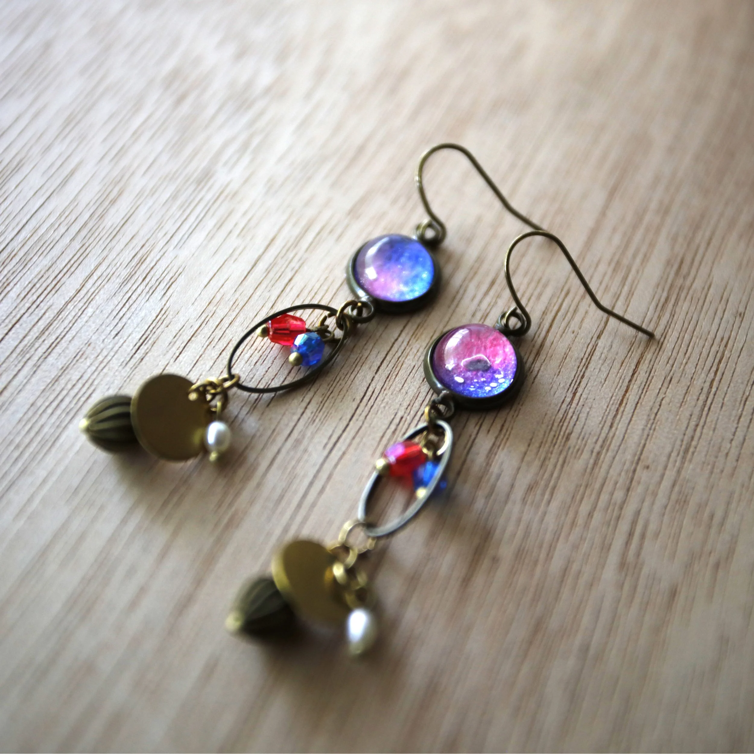 dangly earrings with globes (warm)