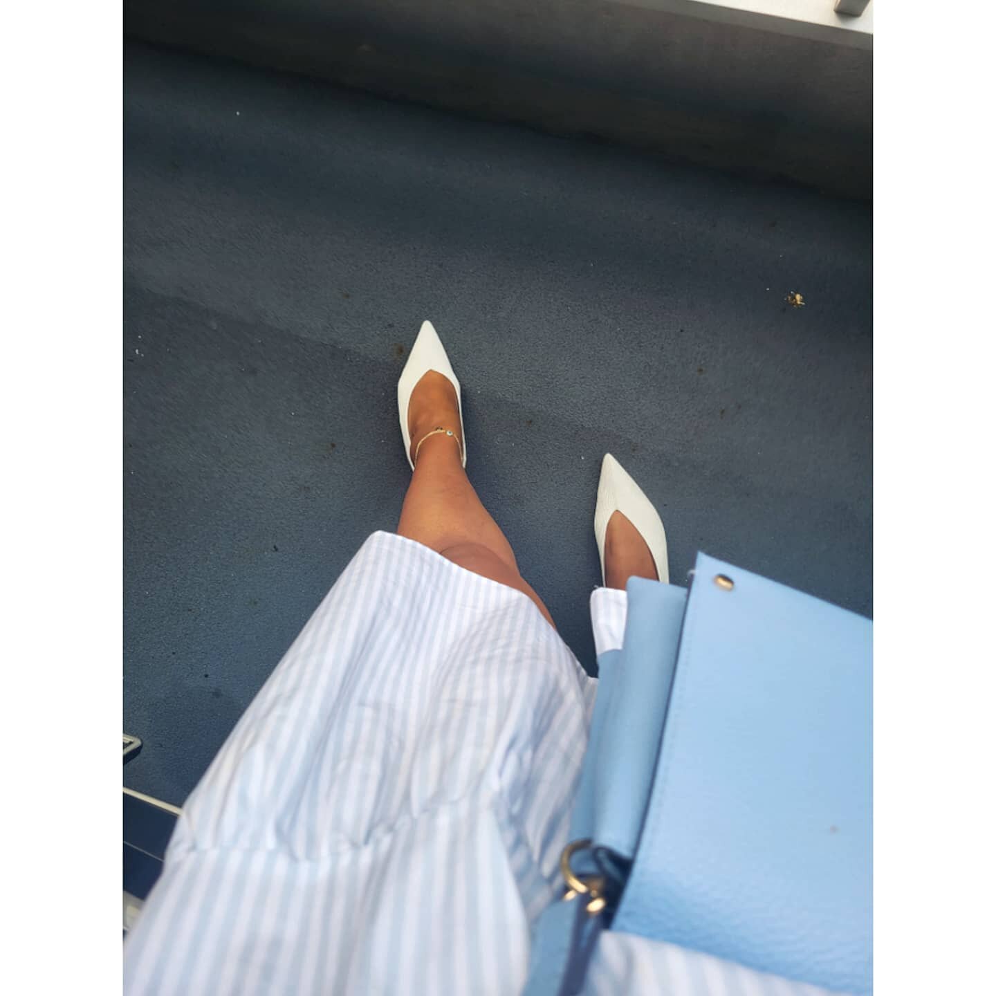 I waited until 38 to wear white shoes 😩😭. Strictly going off vibes!!!