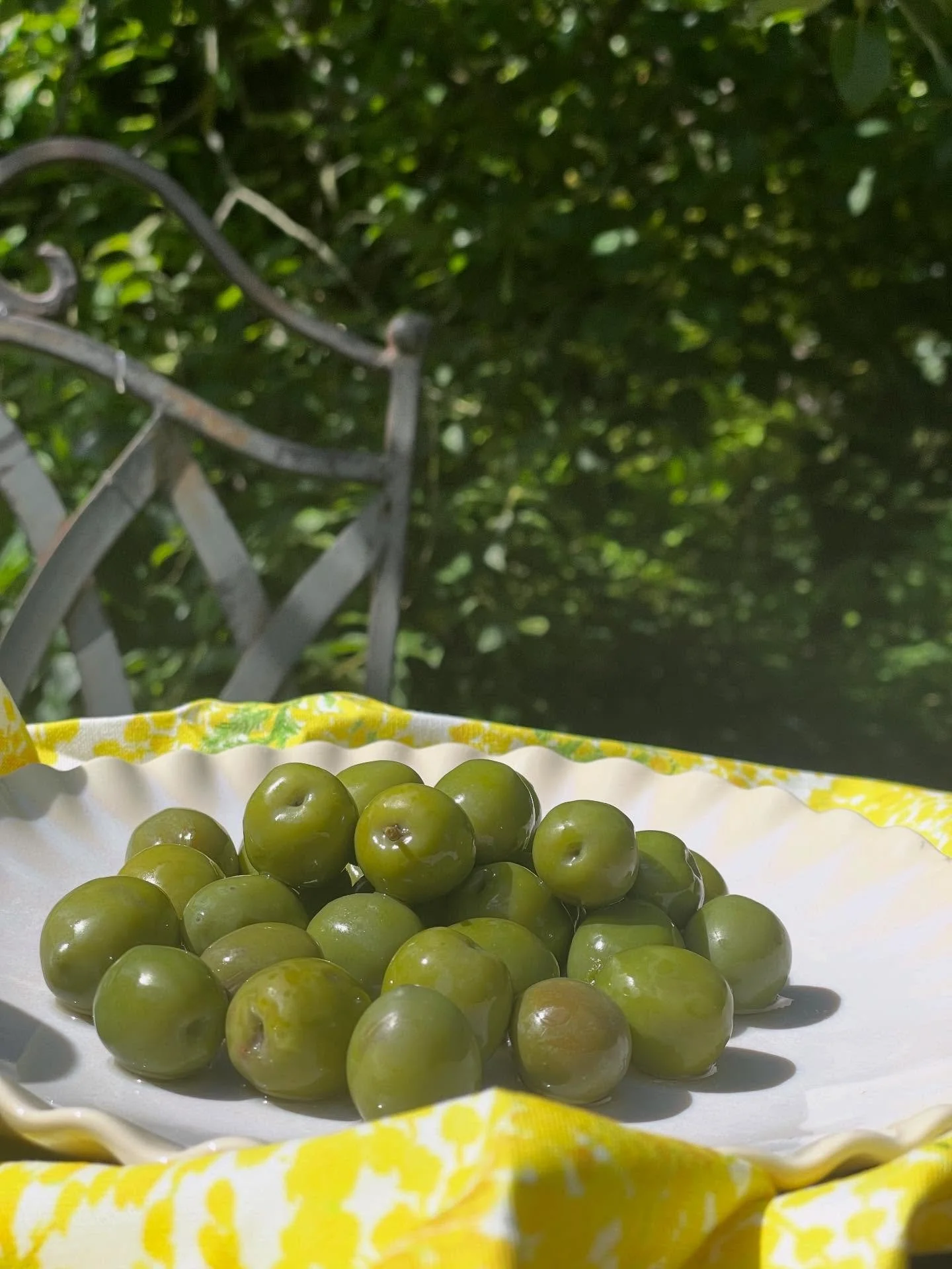 #yellowandgreen #gelb #gr&uuml;n #yellow #green #yellowstudioturnsgreen #oliven #greenandyellow #olives #mediteran #rustic #seasoncolour