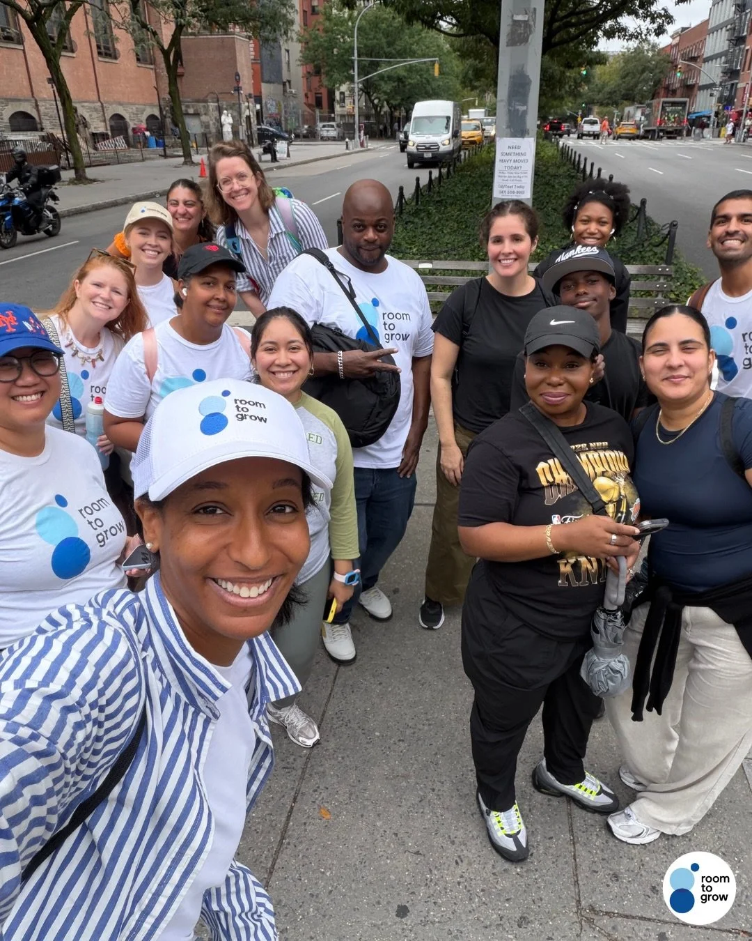 For National Nonprofit Day, our NYC and Boston teams stepped away from our usual work to give back to fellow nonprofits in our communities. 💙

The New York team spent the day in the kitchen prepping meals with God&rsquo;s Love We Deliver @godsloveny