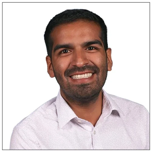 Ismael Loera | Director, People & Culture — Room to Grow