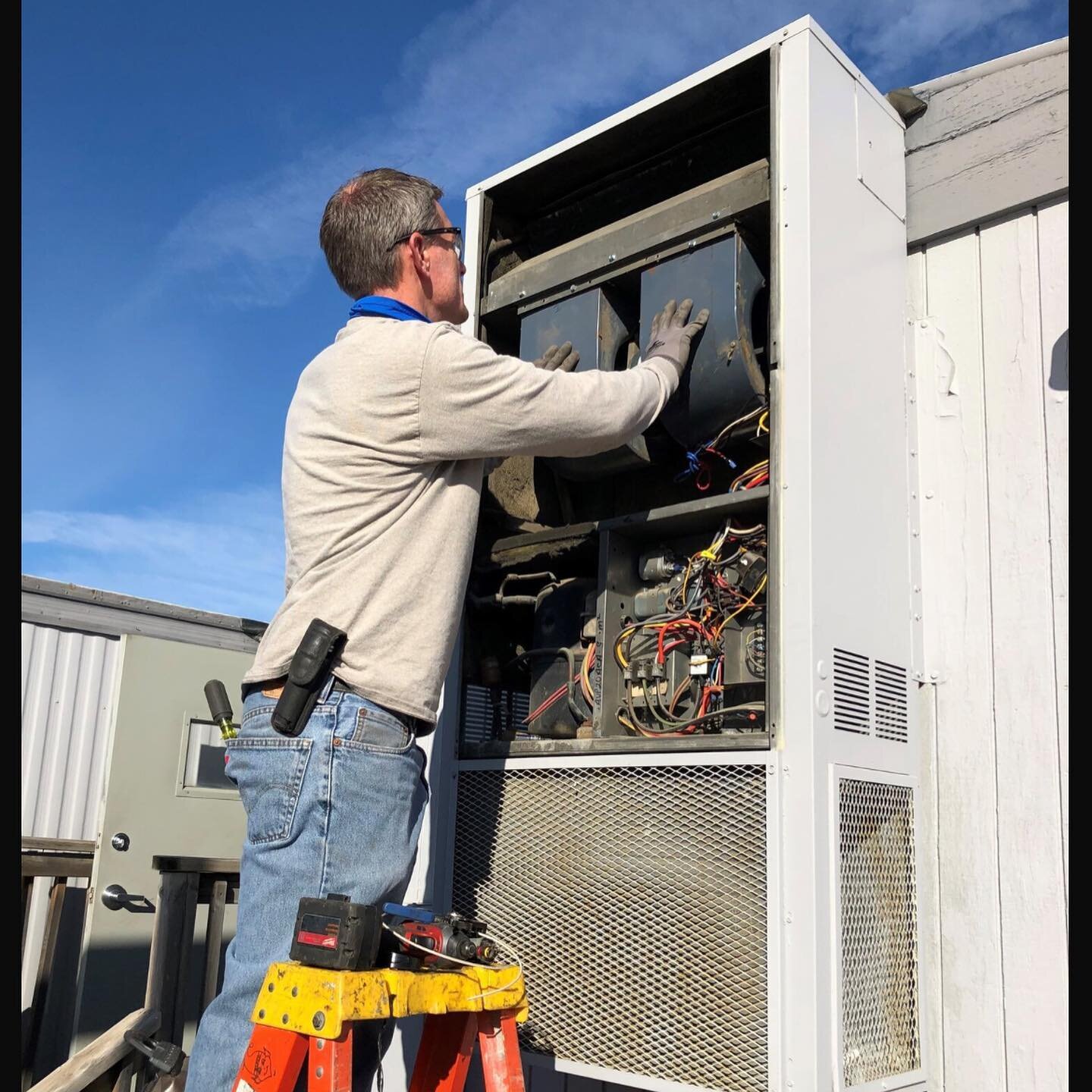 Don't wait for a breakdown to take action. Now is the time to schedule preventative service for your cooling equipment in preparation for the summer heat. Call 833-728-8866 to set up a free site visit with our HVAC Service team.
#HVACmaintenance #bui