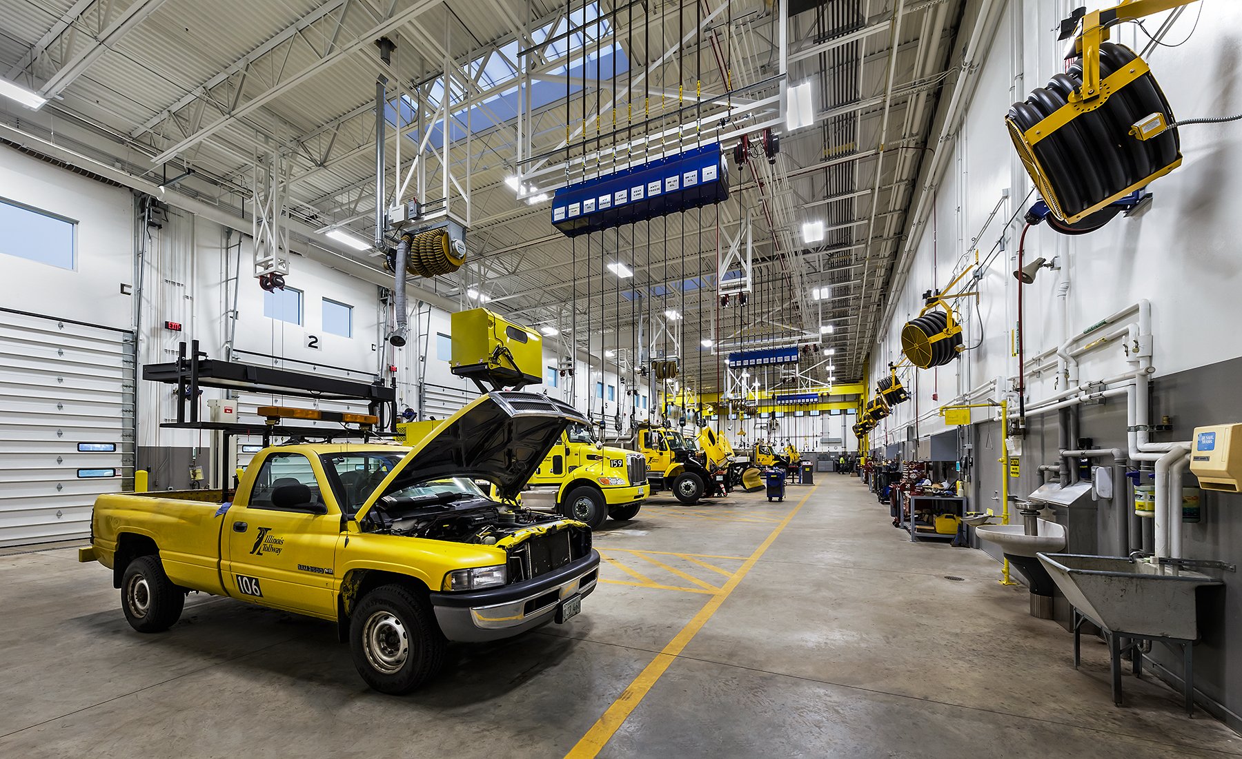 M6 Illinois-Tollway-Vehicle Maintenance Facility.jpg