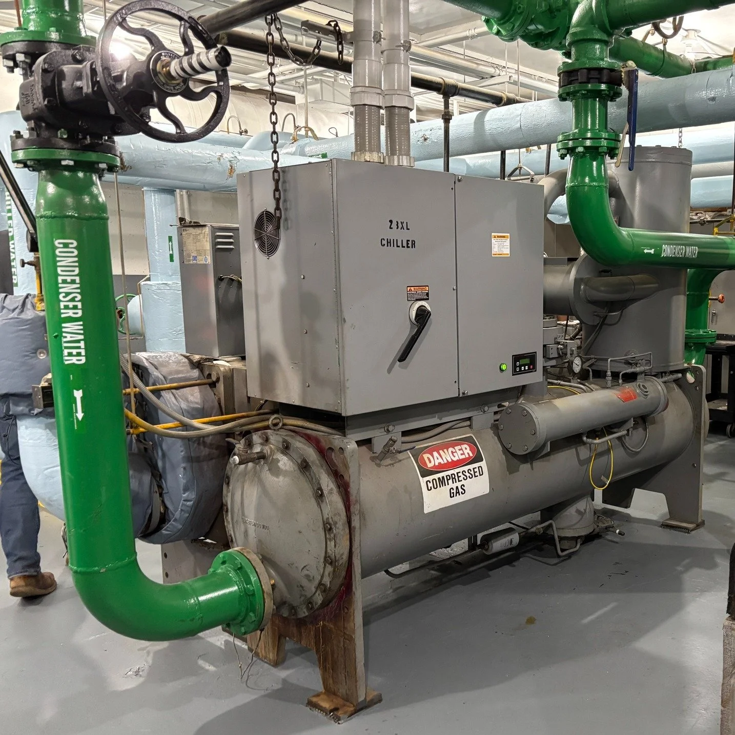 🚨 New Project 🚨 200-Ton Chiller Replacement and Controls Upgrade at MWRD Corporate Office

Autumn Construction Services has been awarded a prime contract by the Metropolitan Water Reclamation District of Greater Chicago for the removal and replacem