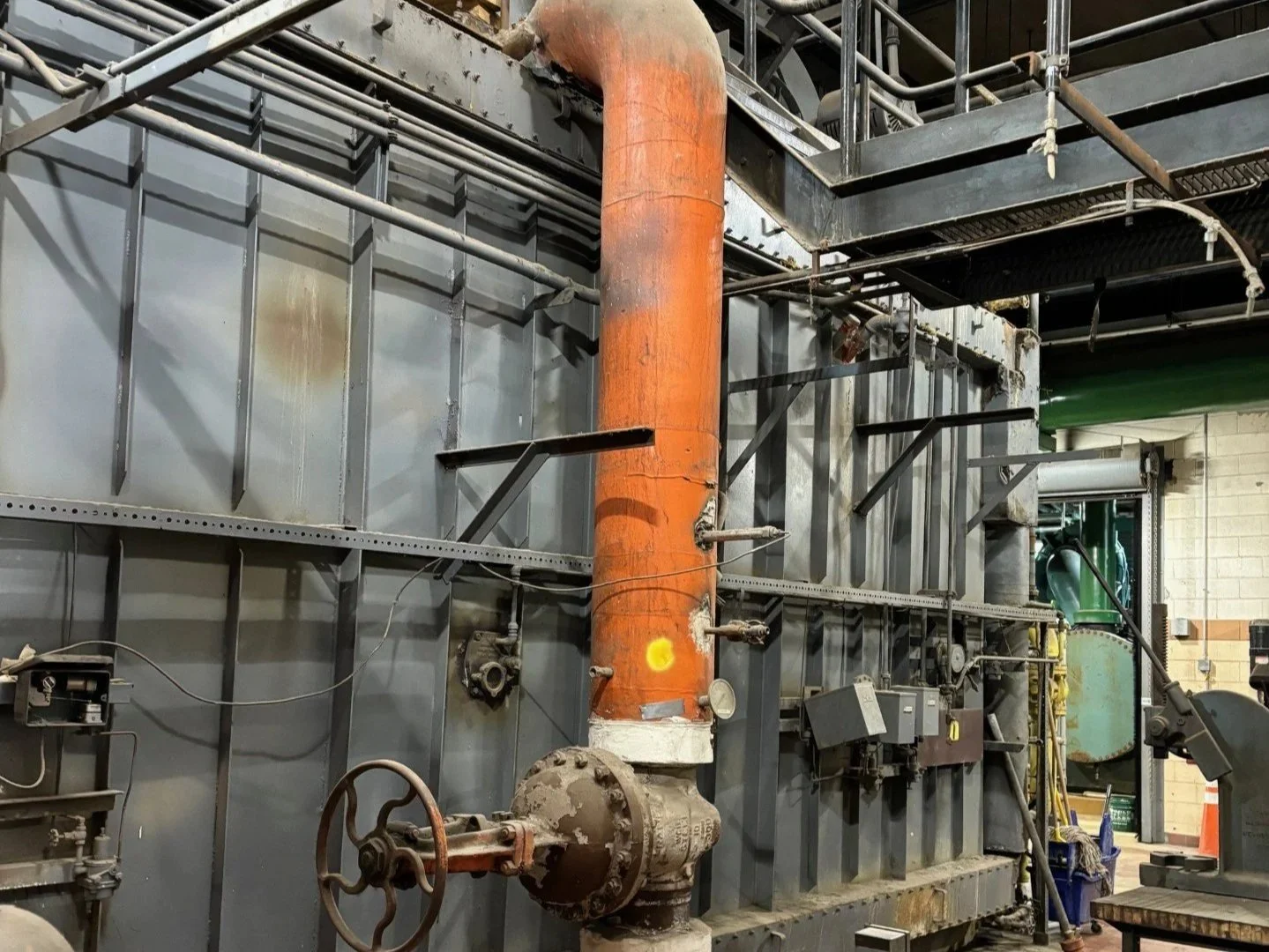 UIC Building 610-High Temperature Hot Water Generator Replacement&nbsp;