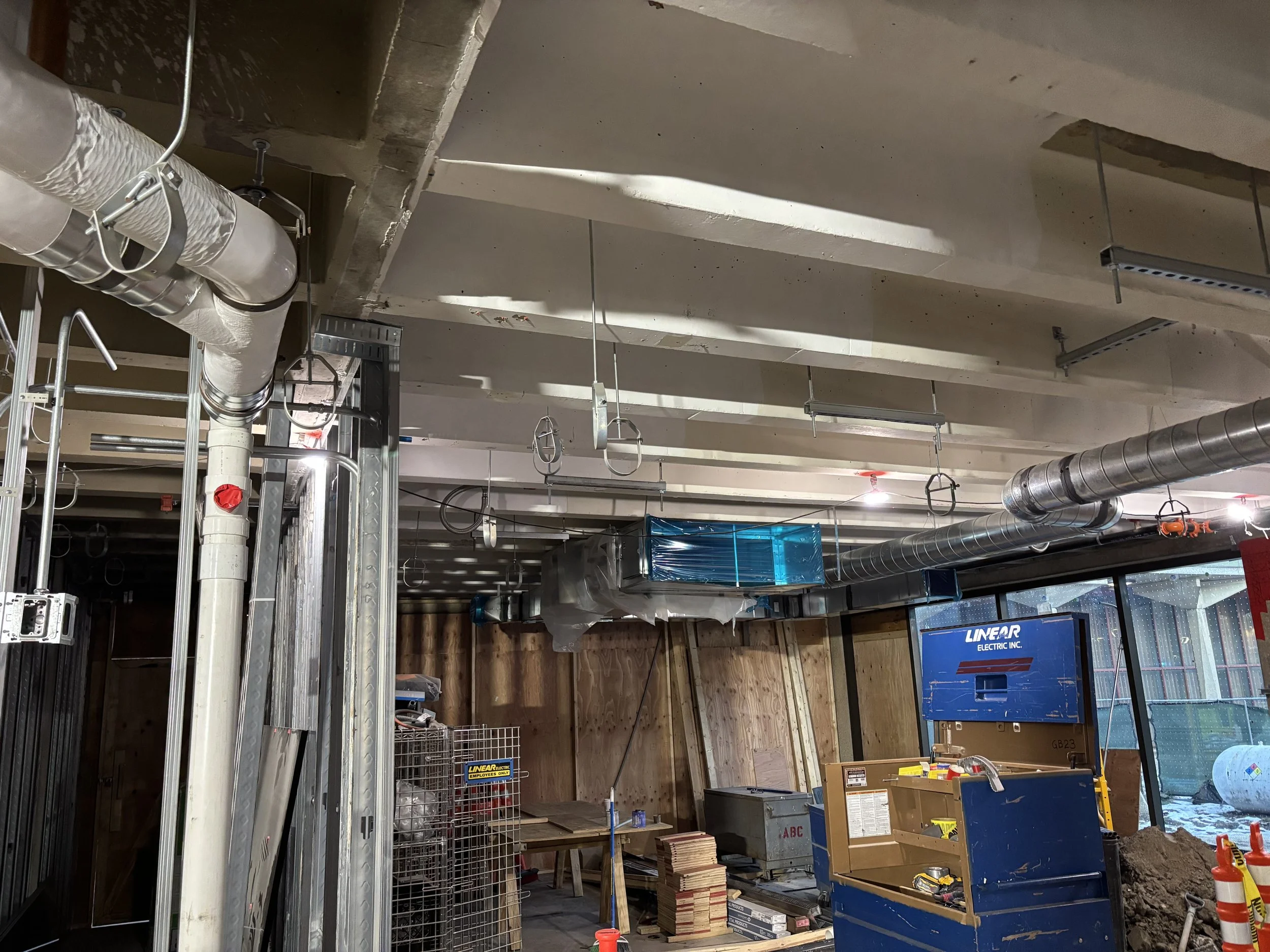 UIC Taft Hall VAV Box piping Autumn Construction Services (6).jpg