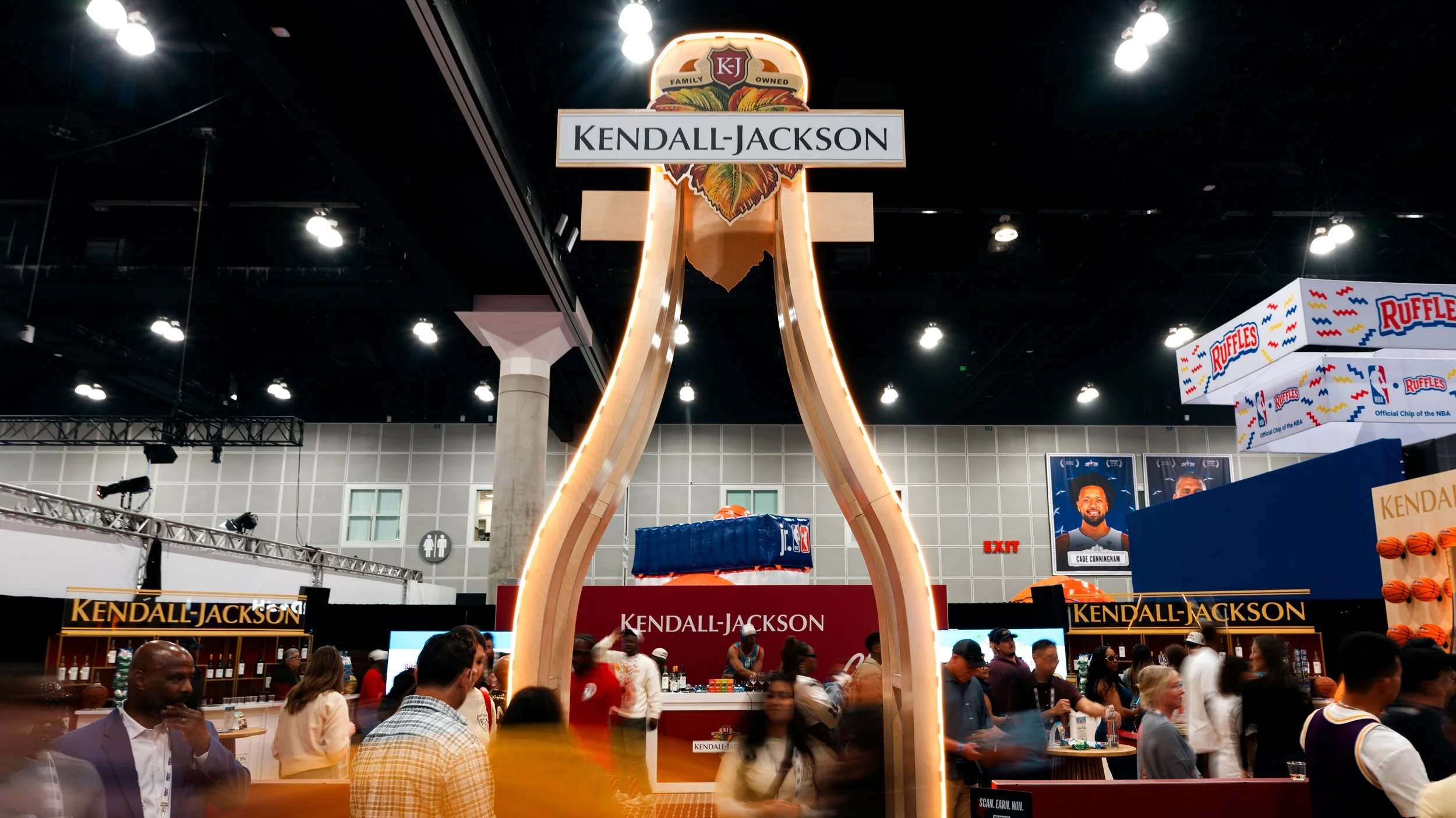 Kendall Jackson -  Wines Raise a Glass