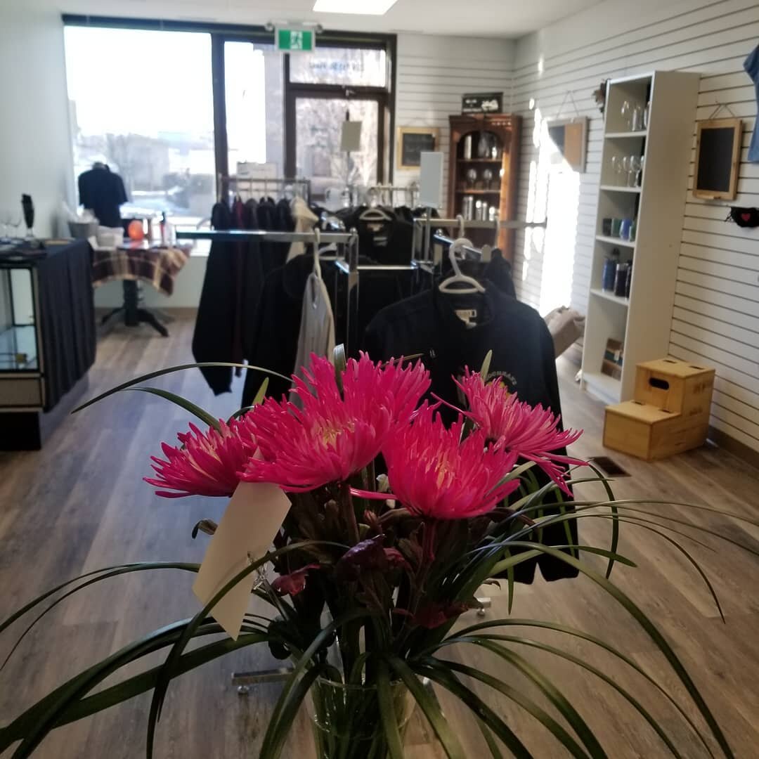 We have the most amazing clients!!! Thank you everyone who has stopped in to say Hi &amp; Welcome us!! Looking forward to a great year helping you see your ideas come to life!!