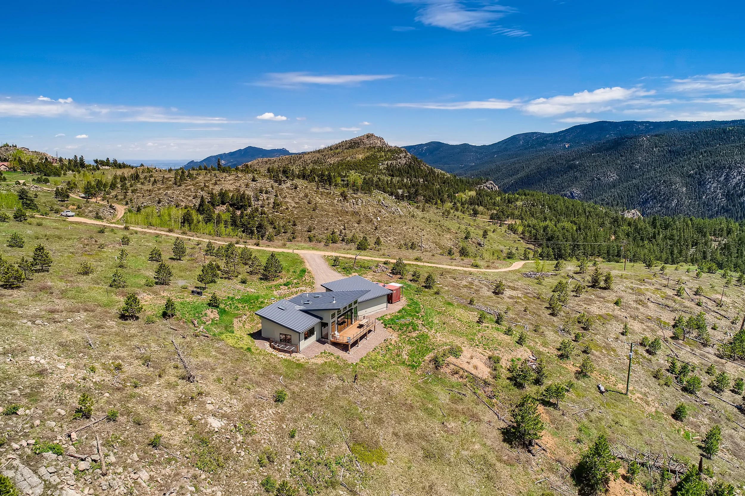 08 Exterior Front.jpg