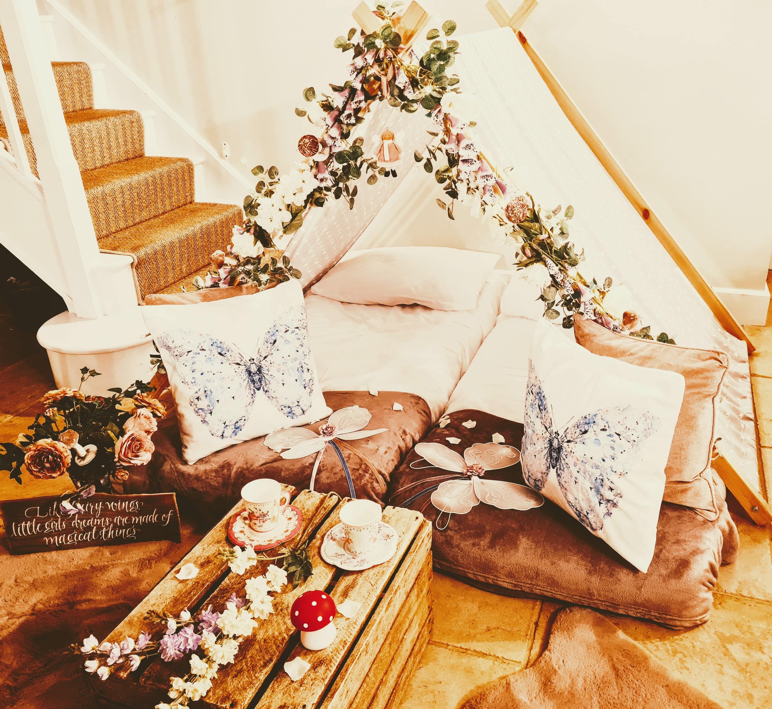 Cotswold Bell Tent Party Hire - Sleepover Party Tents in Worcestershire