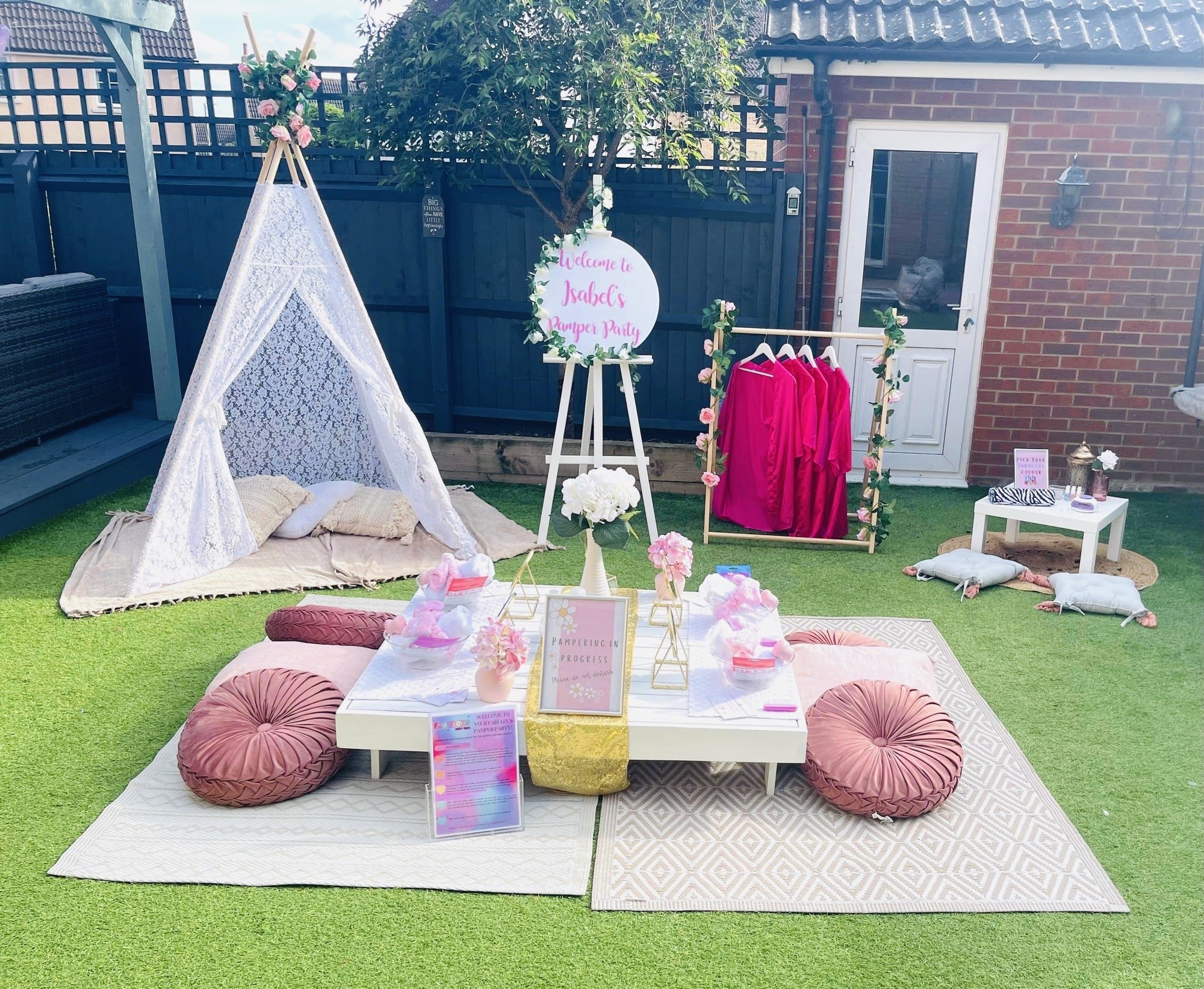 Fabulous Party Tents -  Sleepover Party Tents in Essex