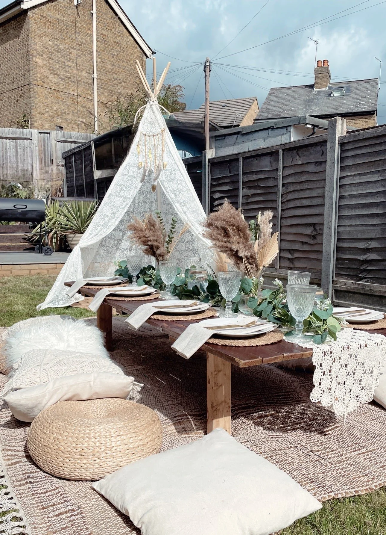 Asteria Teepees -  Sleepover Party Tents in Hertfordshire