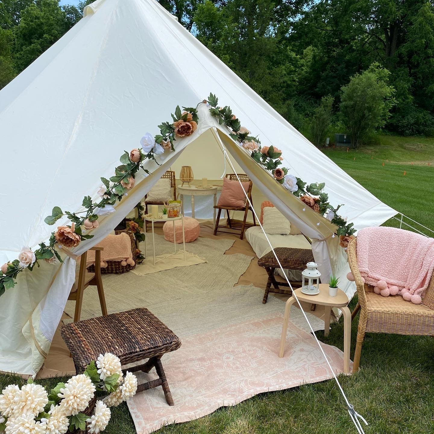 Dreamland Parties &amp; Sleepovers - Slumber Party Tent Rentals in Michigan