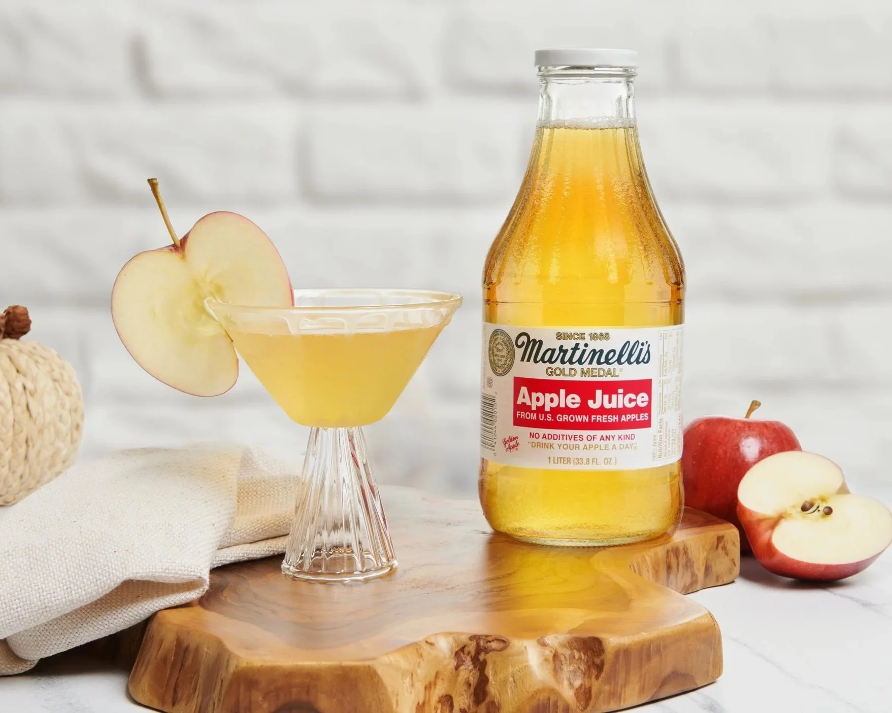 martinellis+fall+winter202378077+1.jpg