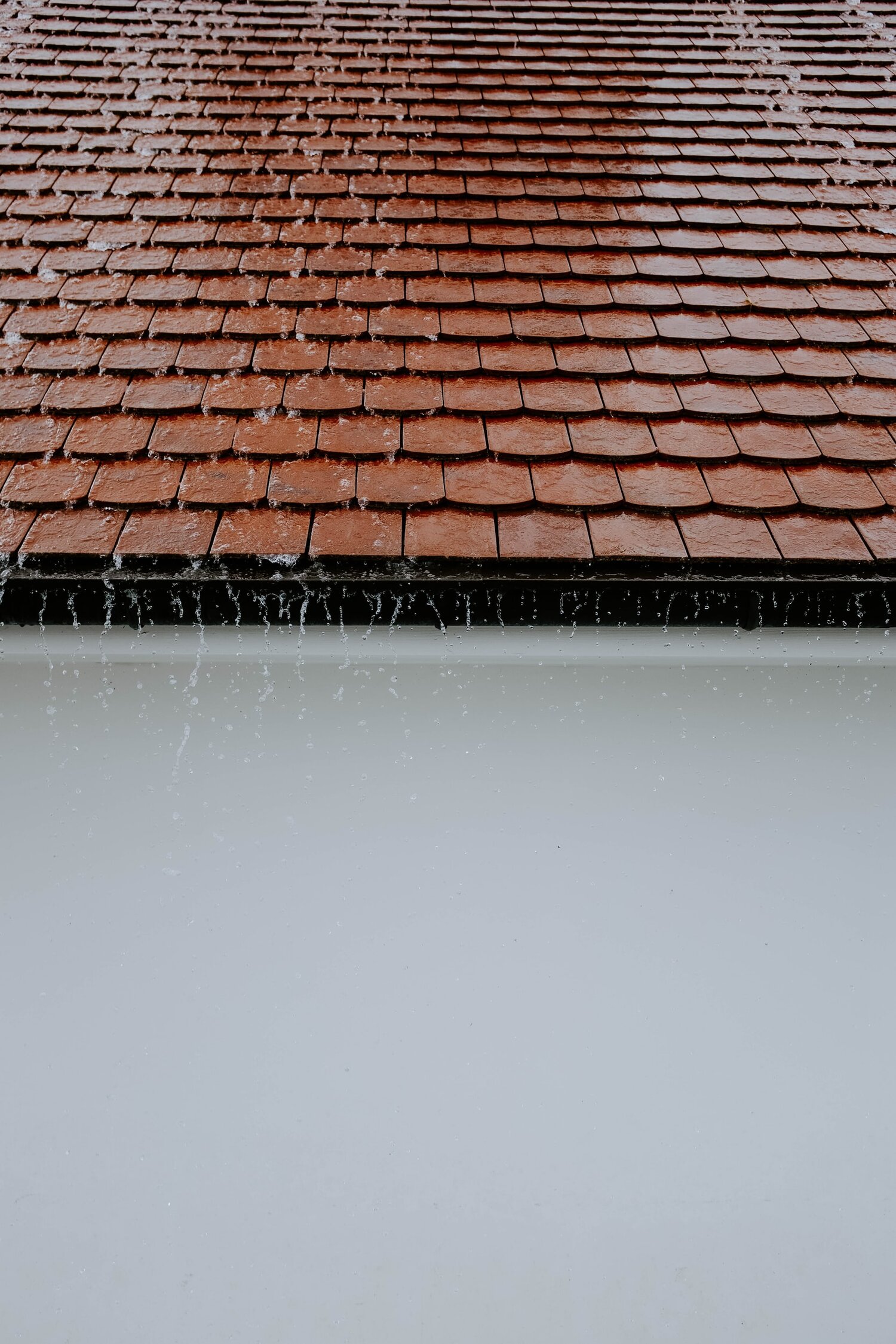 Controlling water drainage to prevent damage in old homes