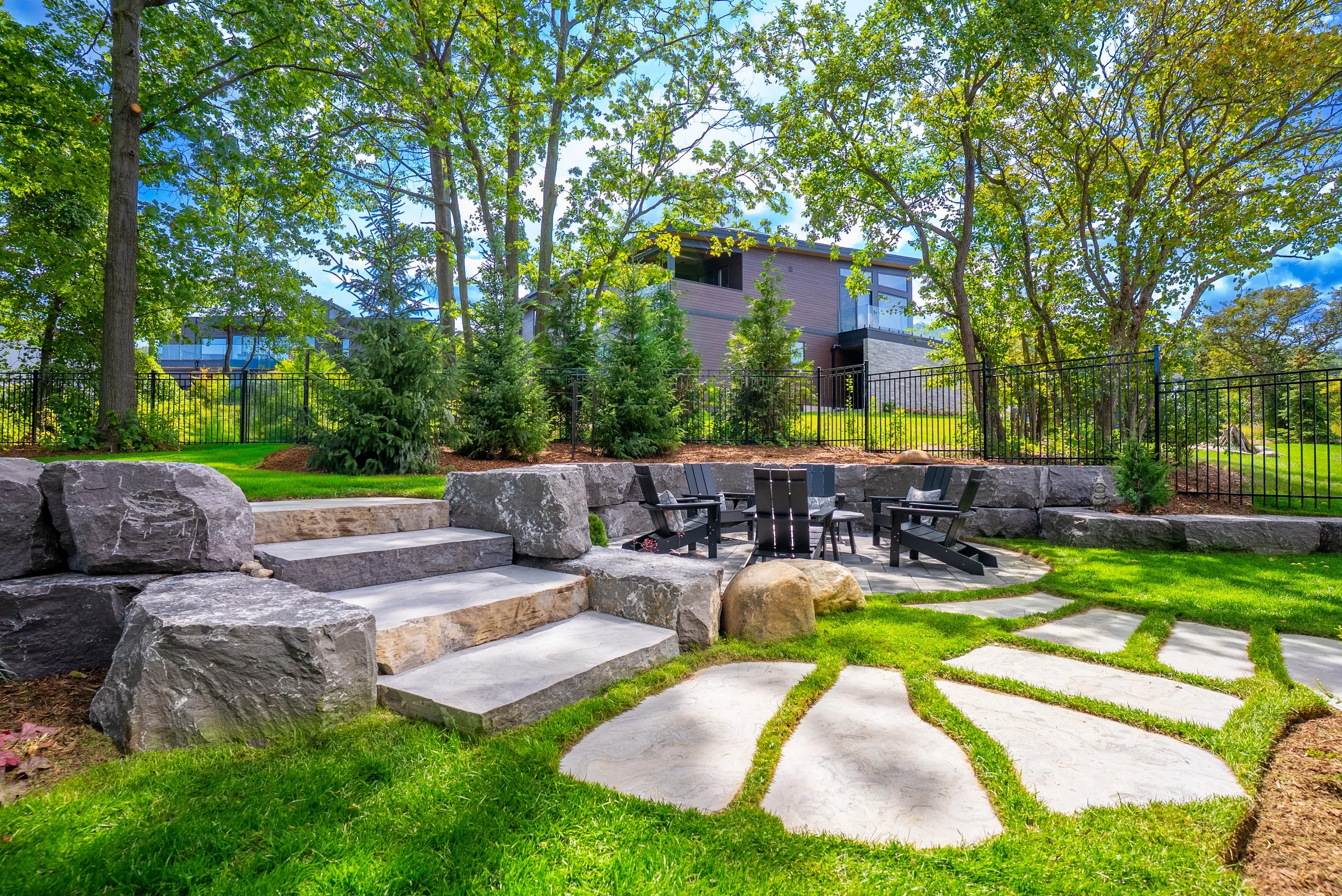 Nipissing Project | Modern Home Grounded in Natural Landscape