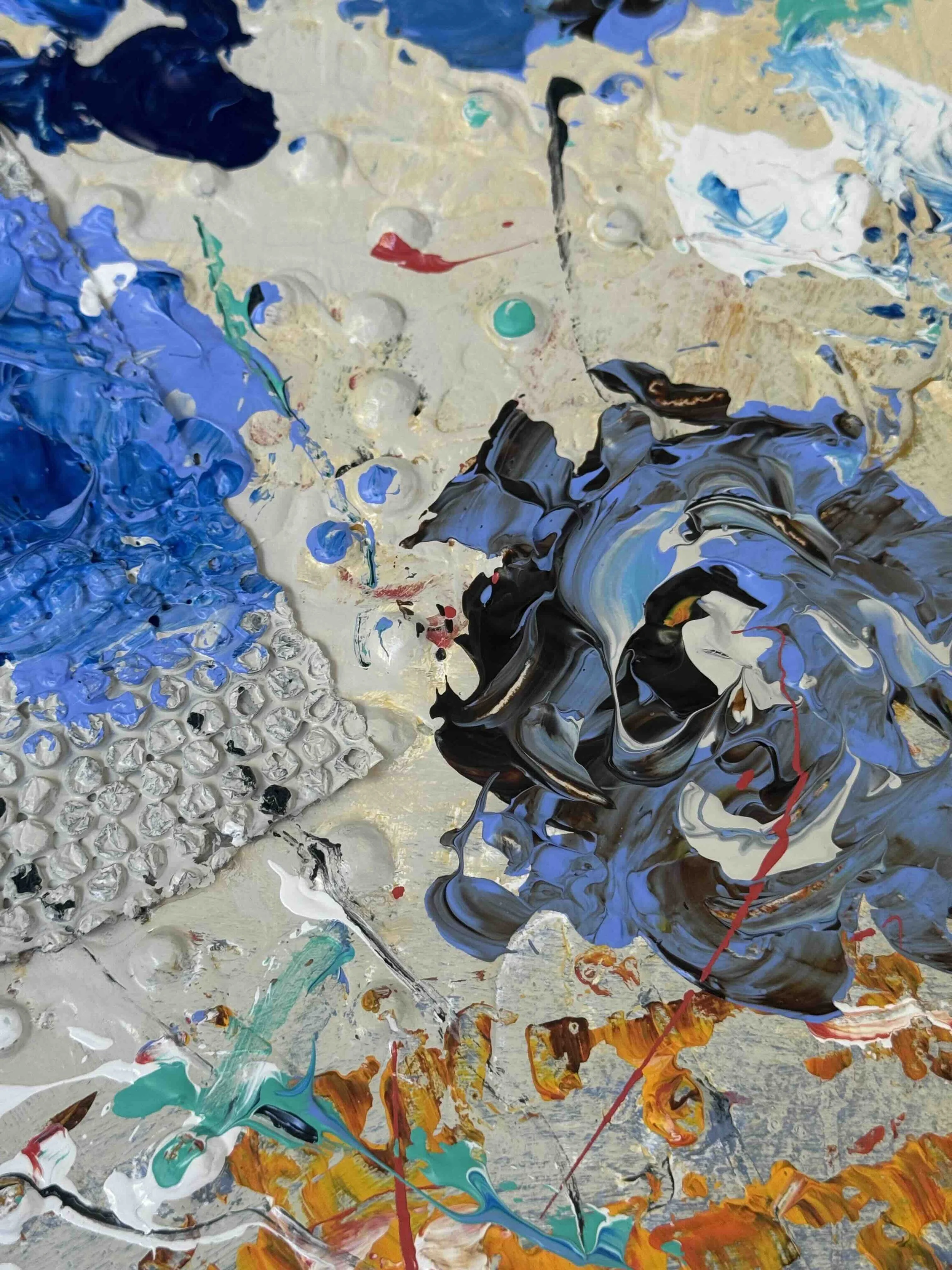 DETAIL 1 Harmony in blue and red.jpg