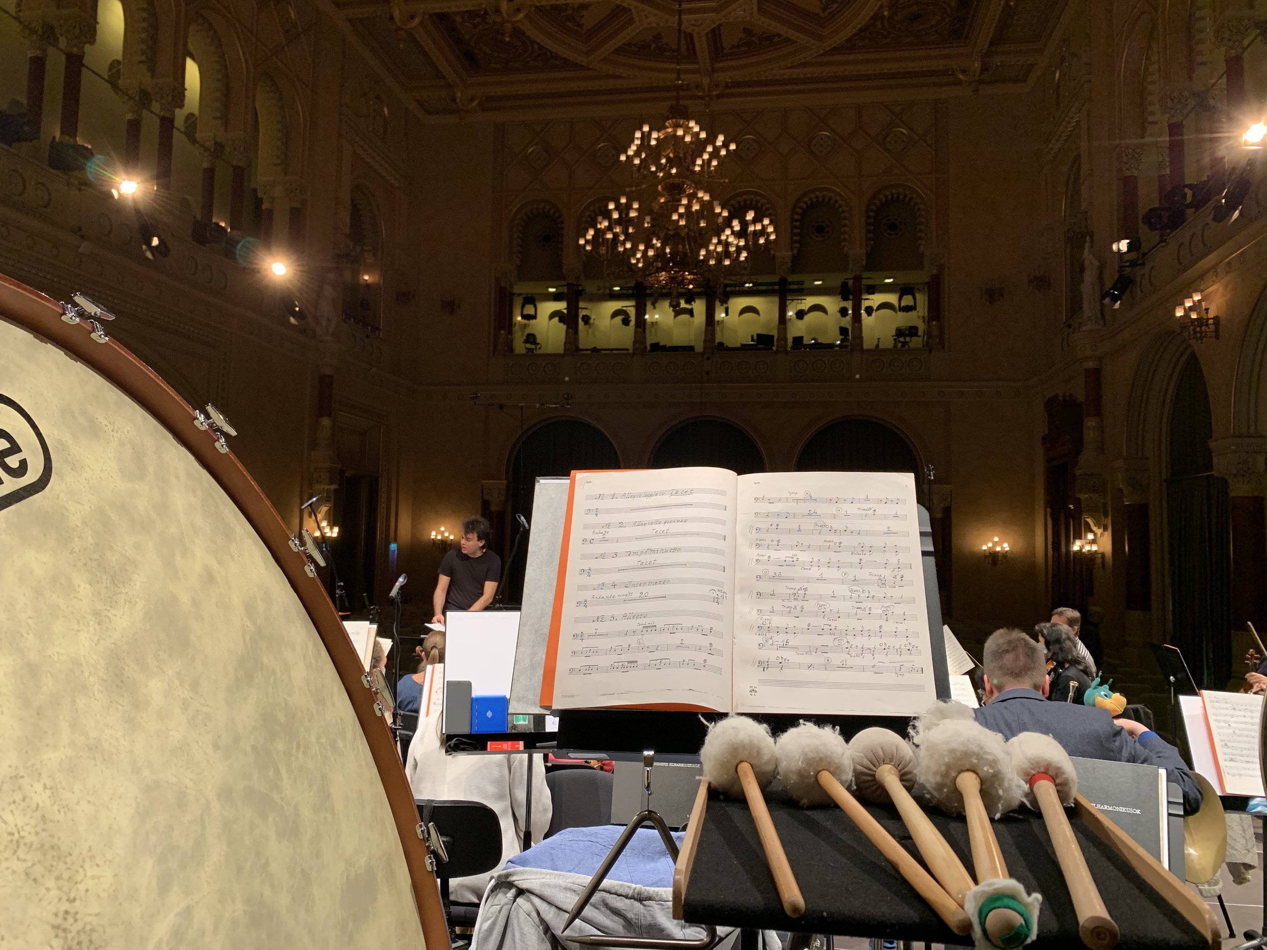 with the Hungarian National Philharmonic at Vigadó, Budapest, 2020