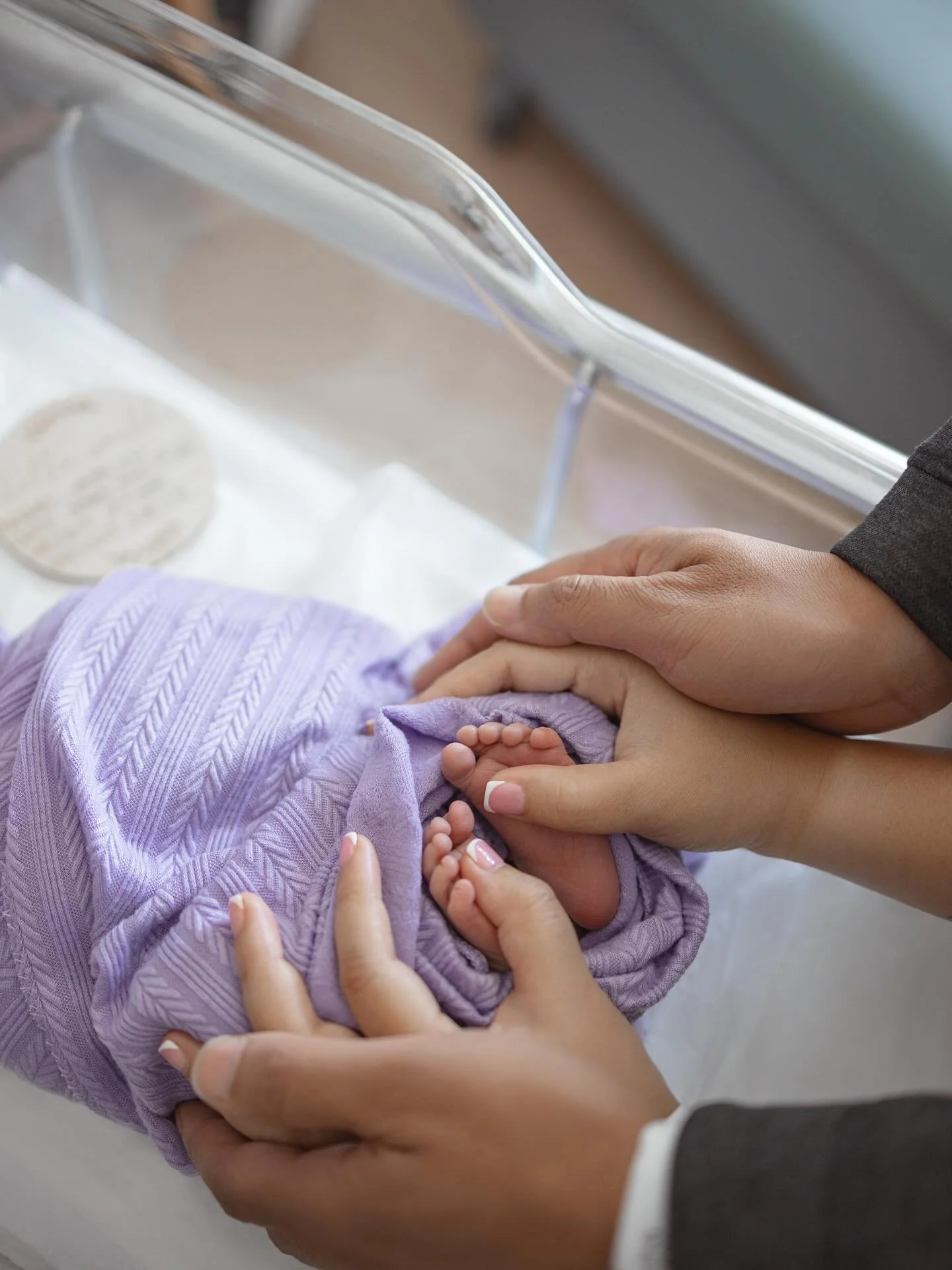 So tiny, so delicate &mdash; the very first steps into a vast world begin with these little feet. They carry the promise of life, purity, and an endless future 🤍✨

Capture these fleeting early moments &mdash; newborn and family session bookings for 