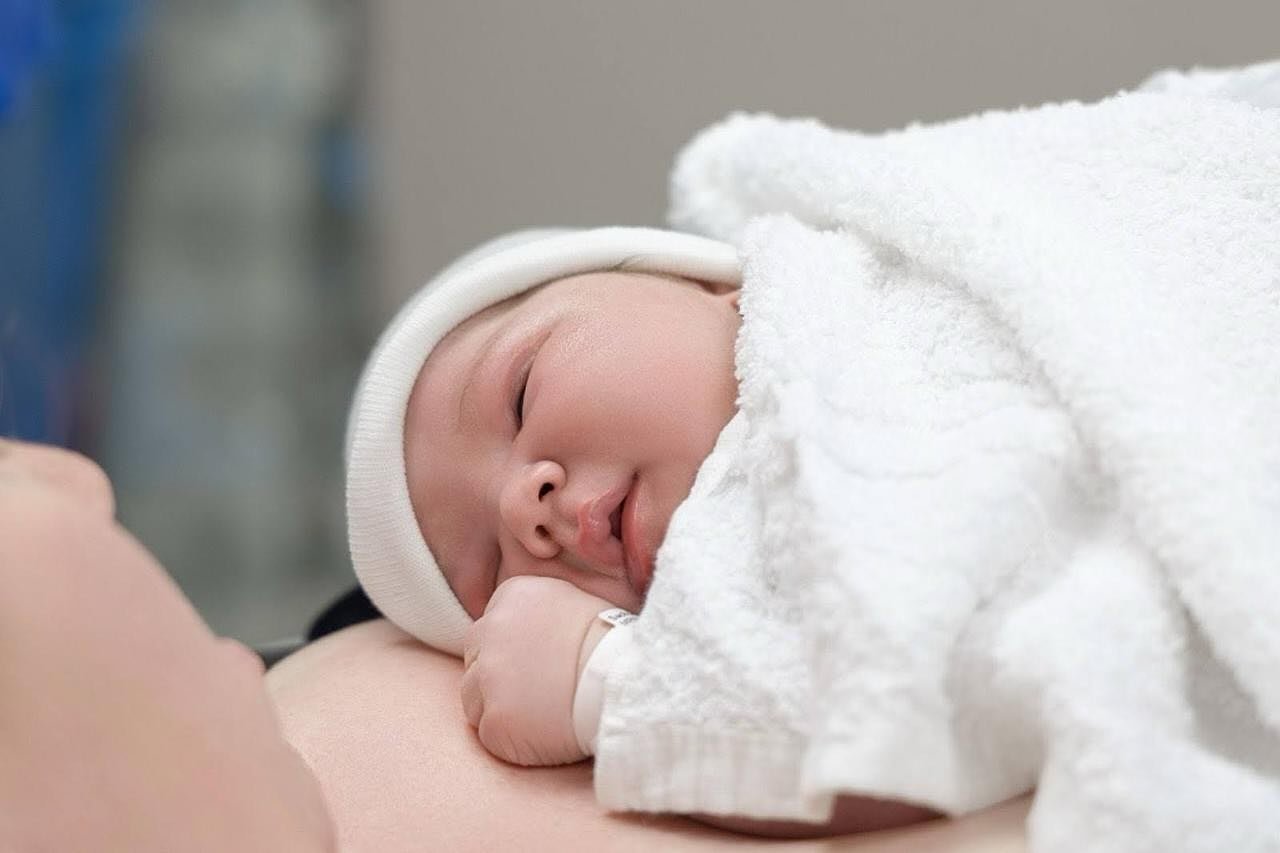 We are a New York-based photography company specializing in newborn and family sessions. 🤍
Honestly, these first moments with your baby or family go by so fast - you&rsquo;ll never regret having them captured. We focus on keeping you comfortable whi