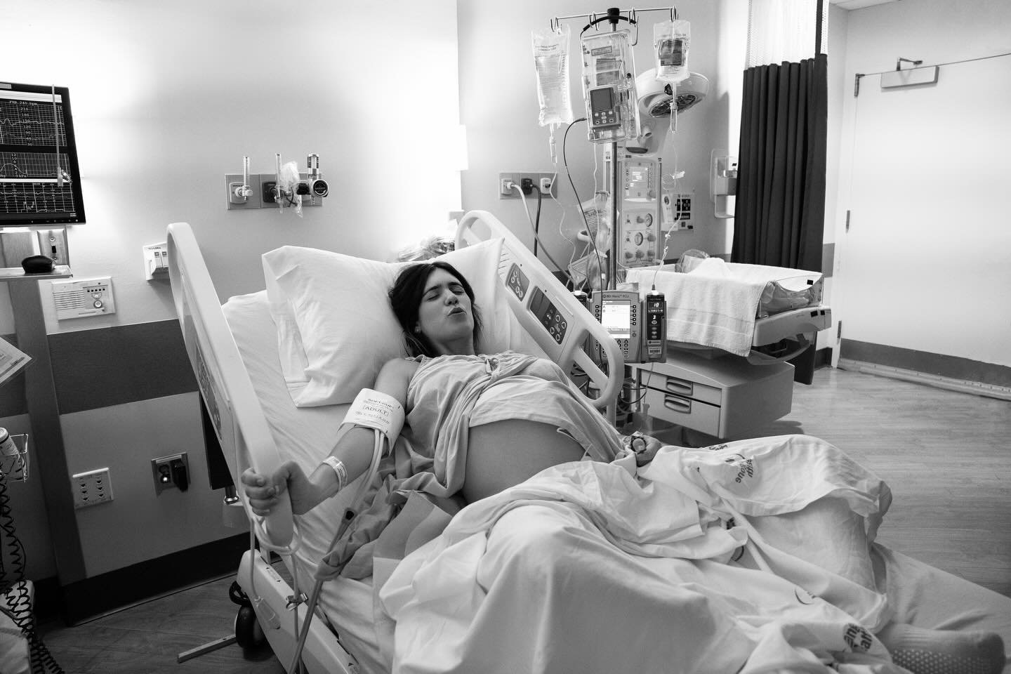 Think of it this way: if there was ever a day to have an expert by your side, it&rsquo;s the day you give birth. 🩵

We&rsquo;re a team of photographers and doulas in New York, supporting you so the experience is calmer and safer. We capture these mo