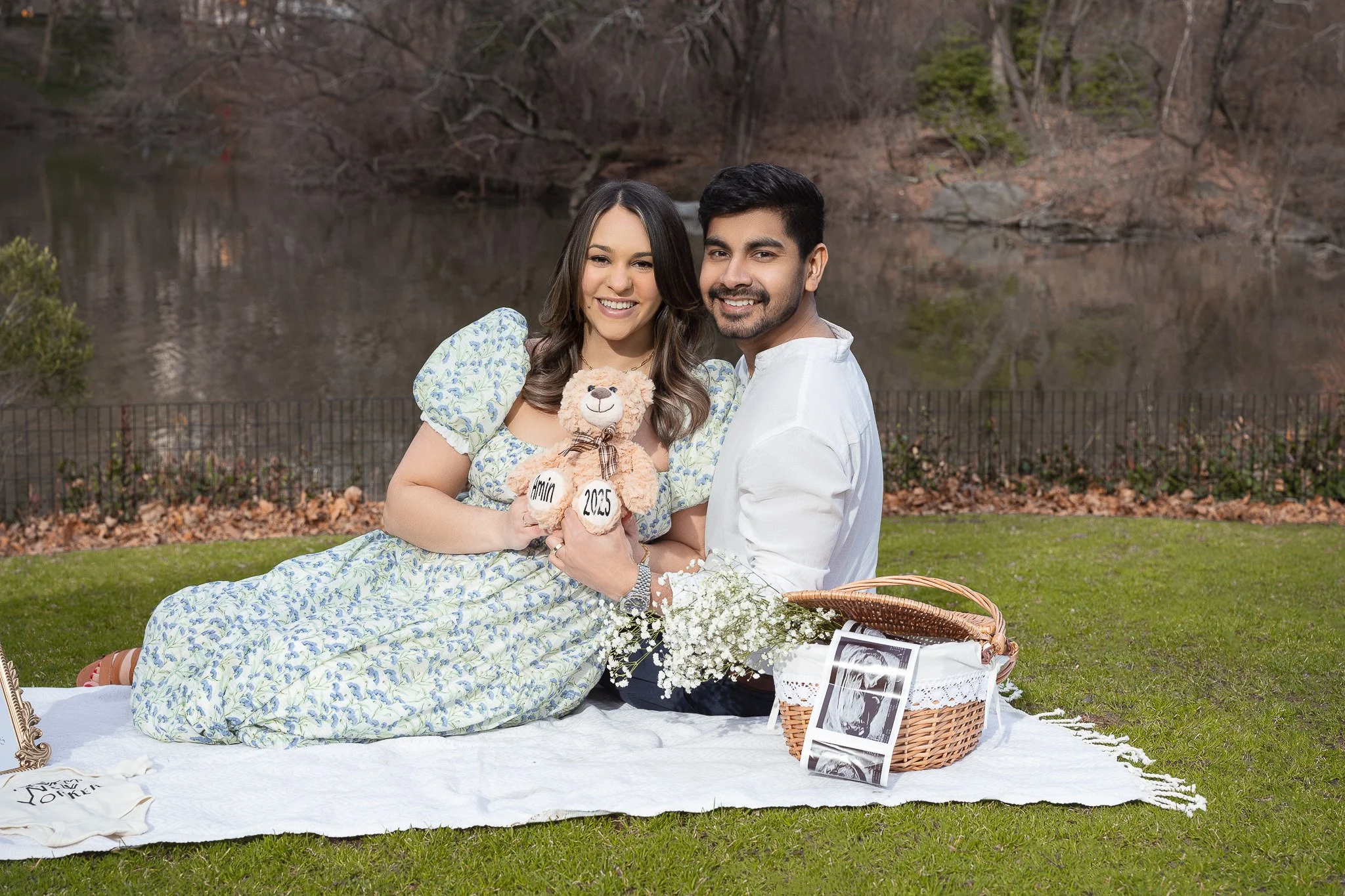 Maternity Photography in NYC: The Complete Guide