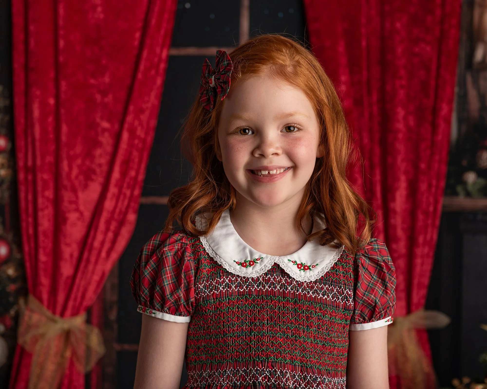 Christmas smocked dress festive red and green check Peter Pan collar embroidered bow traditional vintage dress for christmas girls boutique Peter Pan collar