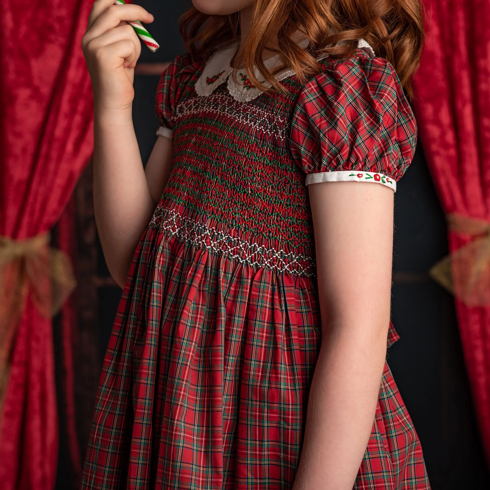 Christmas smocked dress festive red and green check Peter Pan collar embroidered bow traditional vintage dress for christmas girls boutique Peter Pan collar girls toddler baby