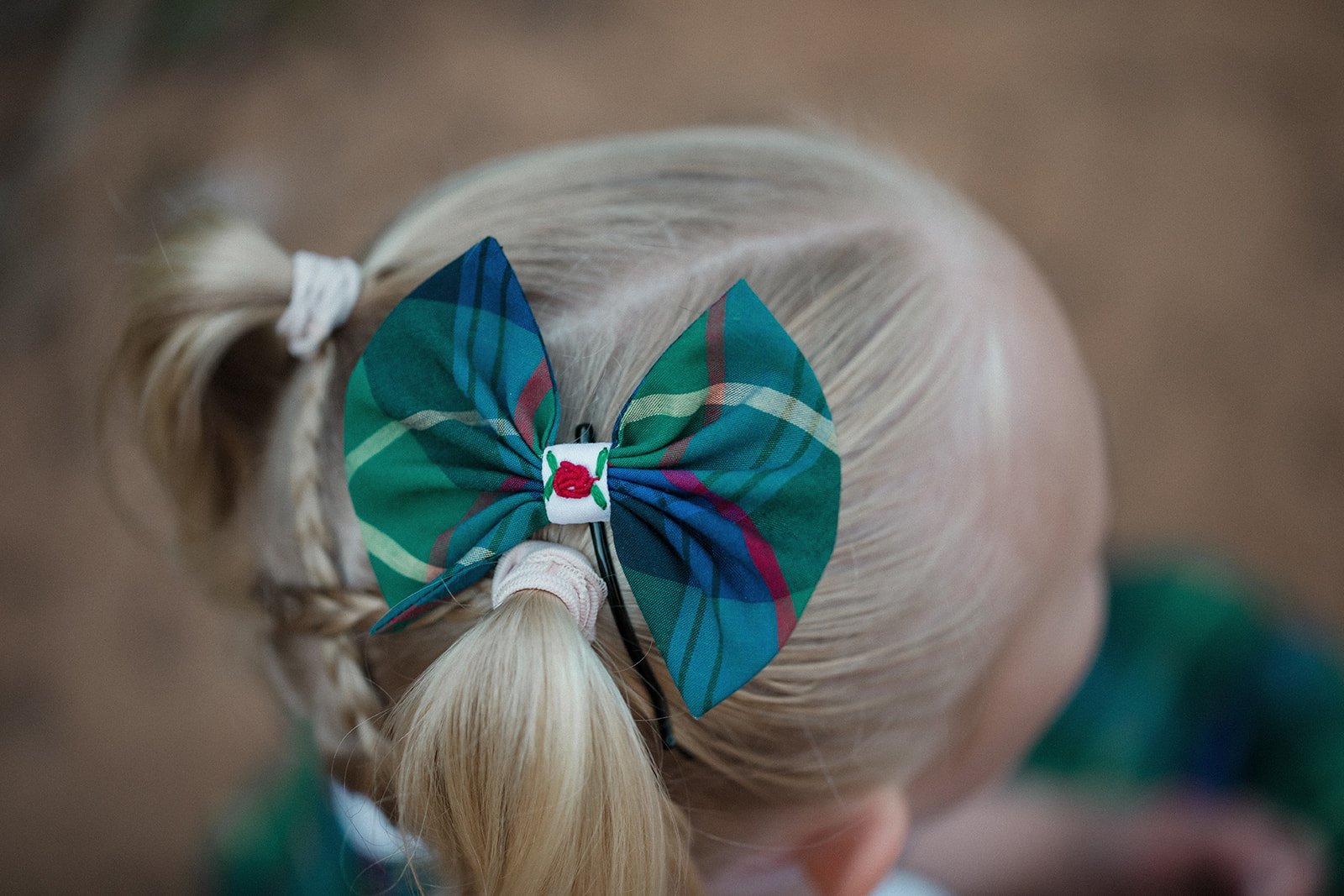 embroidered-bow.jpg