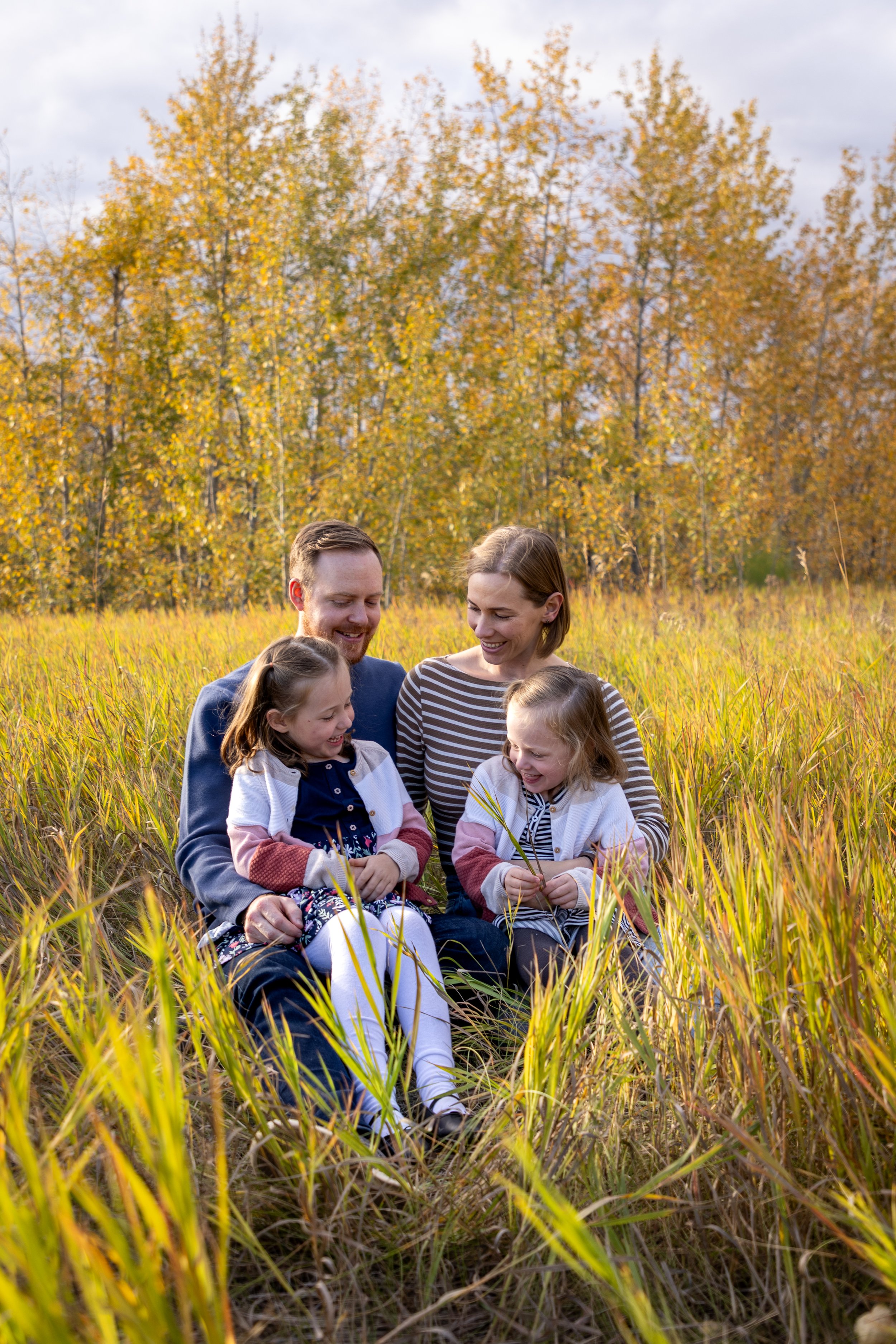 Fun and Relaxed Edmonton Alberta Family Photographer