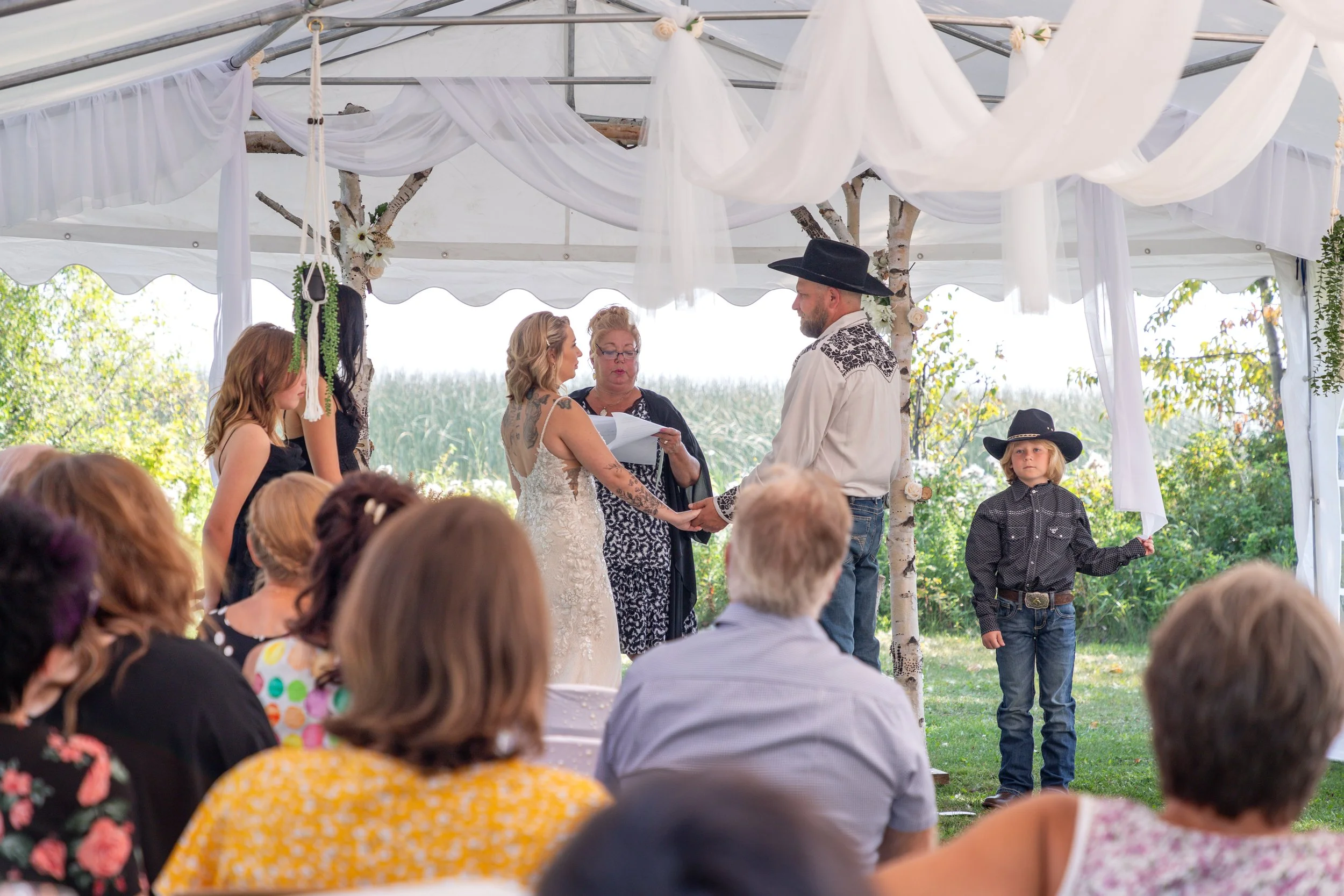 Outdoor Wedding Barrhead Alberta Photographer
