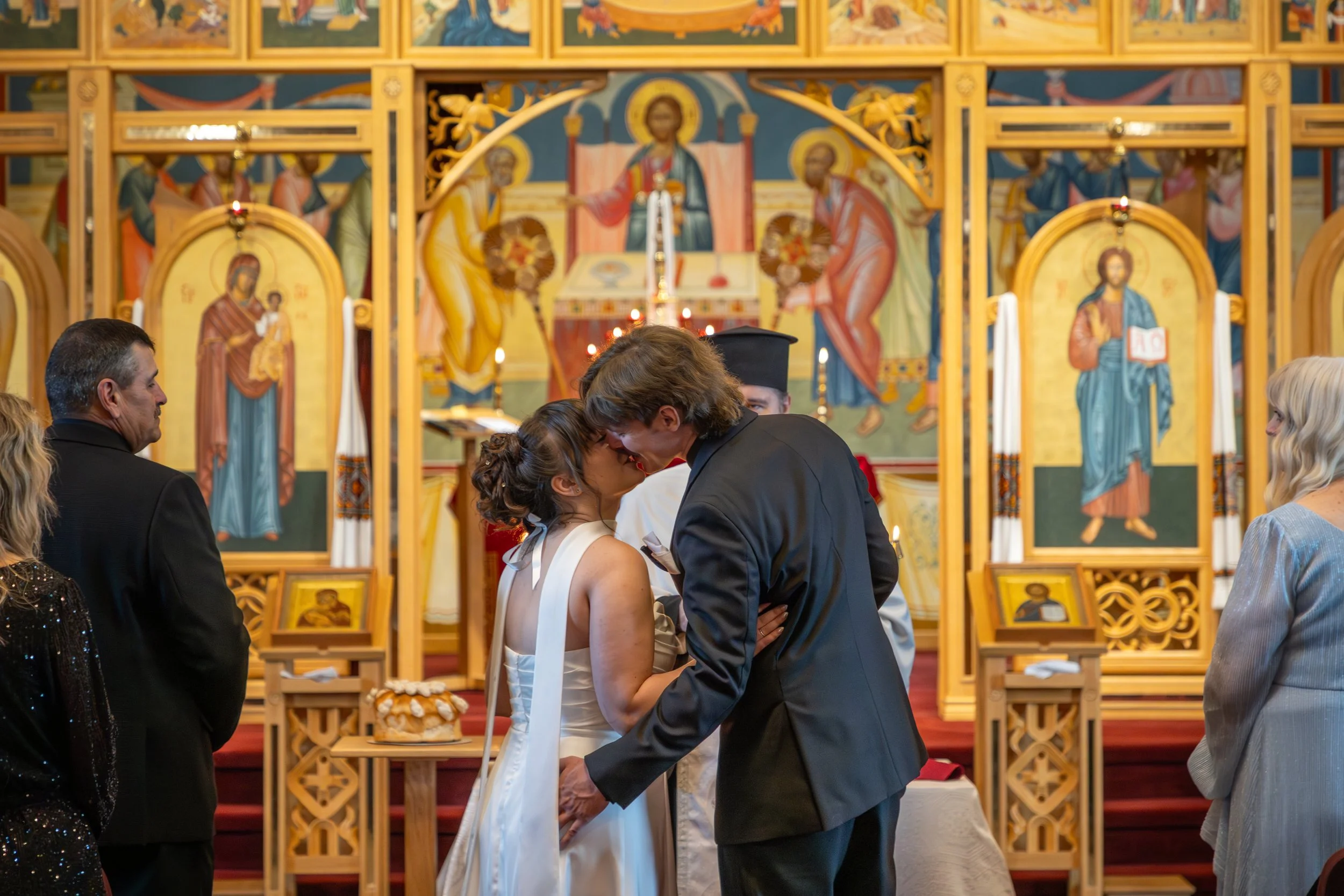 Edmonton Alberta Ukrainian Wedding Photographer