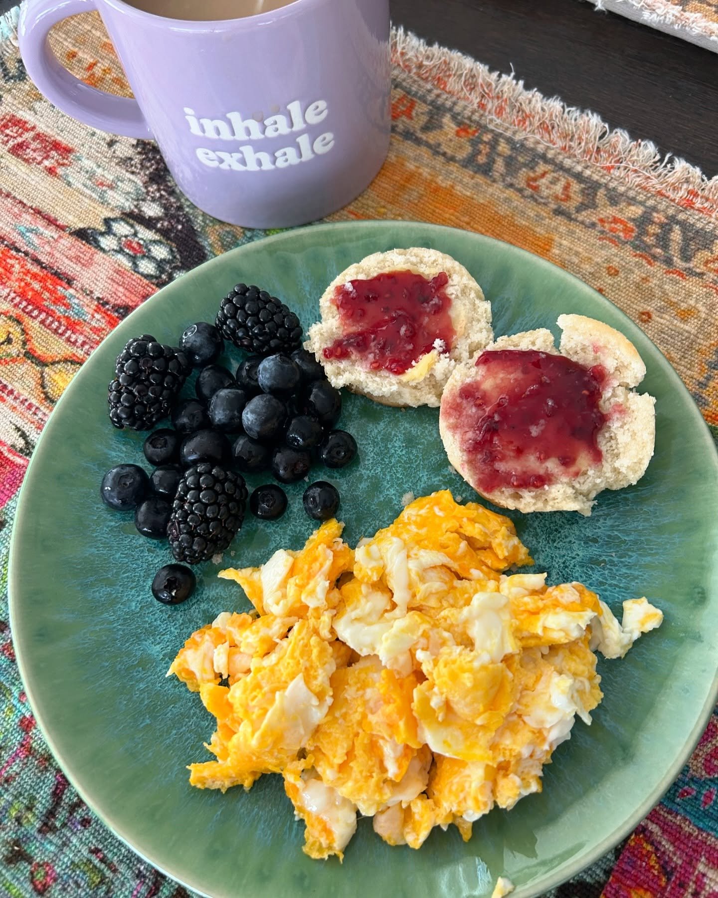 Simple meals part 2!

-Eggs, berries, and @cappellos biscuit w/ ghee and jelly

-Bean and bison tacos with mixed greens and avocado on the side. Beans and tortillas are @sietefoods 

-Chili with grass-fed beef, beans, peppers, sweet potatoes and carr