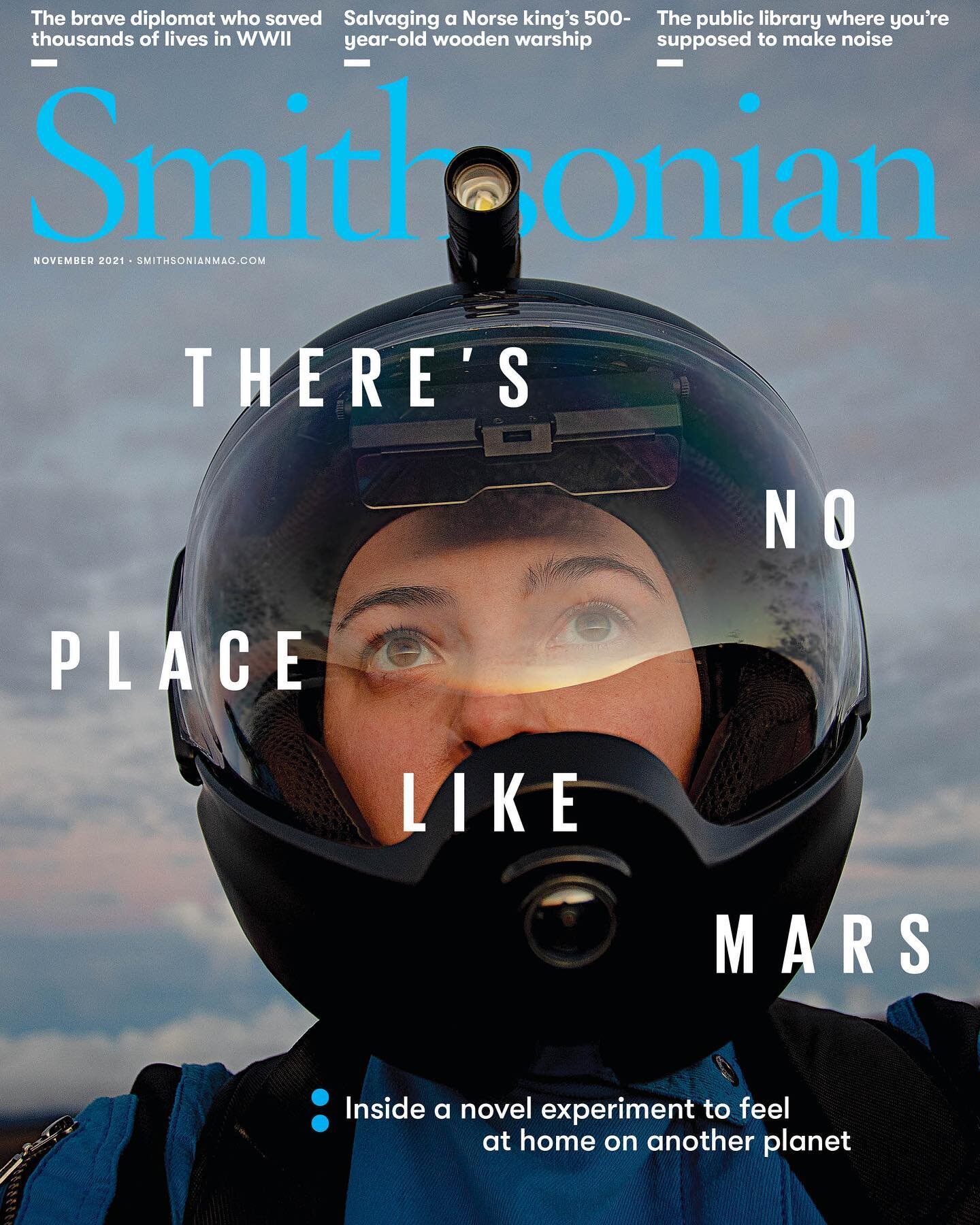 The HI-SEAS Selene II mission is the cover story for the November issue of @smithsonianmagazine! With Commander Michaela Musilova (@astro_michaela) at the helm, this crew (composed of Fabio Teixeira, Ben Greaves (@benji_greaves), Lindsey Rutter, Kare