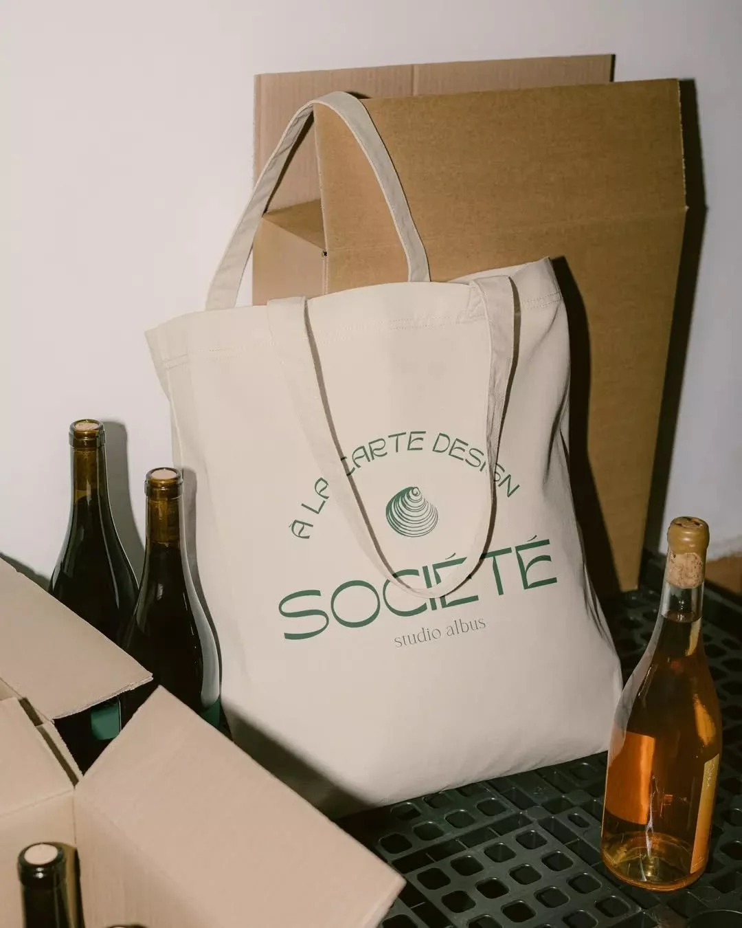 Master Your Design Journey with Soci&egrave;t&egrave; ✨🛠️

Elevate your interior design experience with Soci&egrave;t&egrave;&rsquo;s comprehensive checklists and tools. Our resources help you streamline the process, from selecting finishes to final