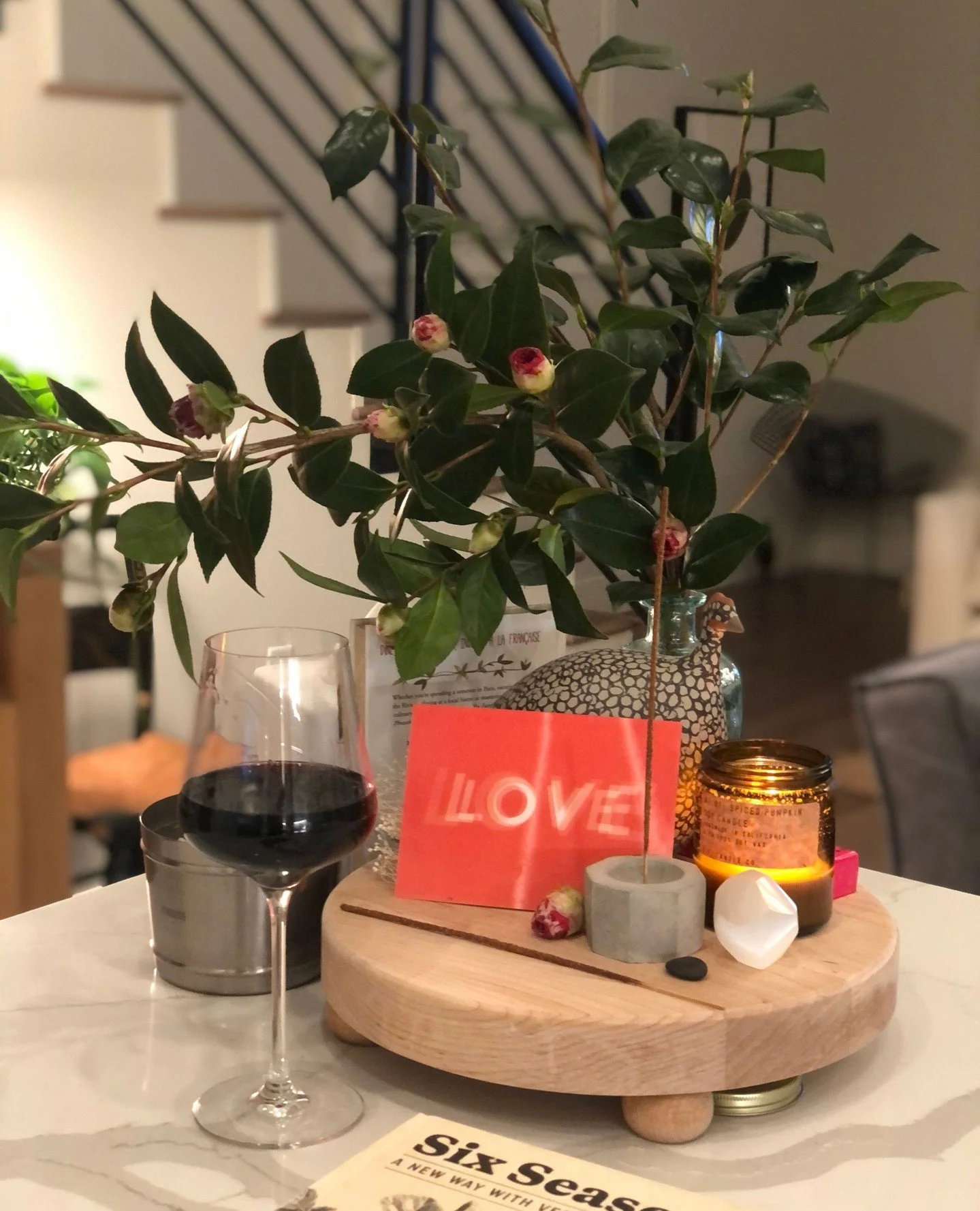 A quiet Thursday evening at home.⁠
⁠
A glass poured, flowers clipped from the garden, and beauty found in the in-between moments.⁠
⁠
⁠
⁠
⁠
⁠
⁠
⁠
⁠
#KOStudios #DesignersAtHome #StudioLife #QuietLuxury #IntentionalLiving #OrganicModern #EveningRituals 