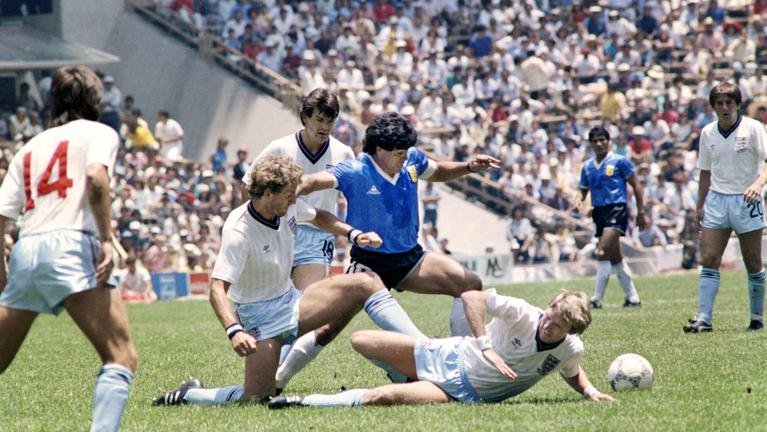 Maradona v England.jpeg