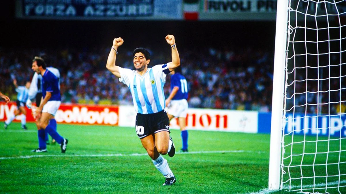 Maradona v Italy 1990.jpg
