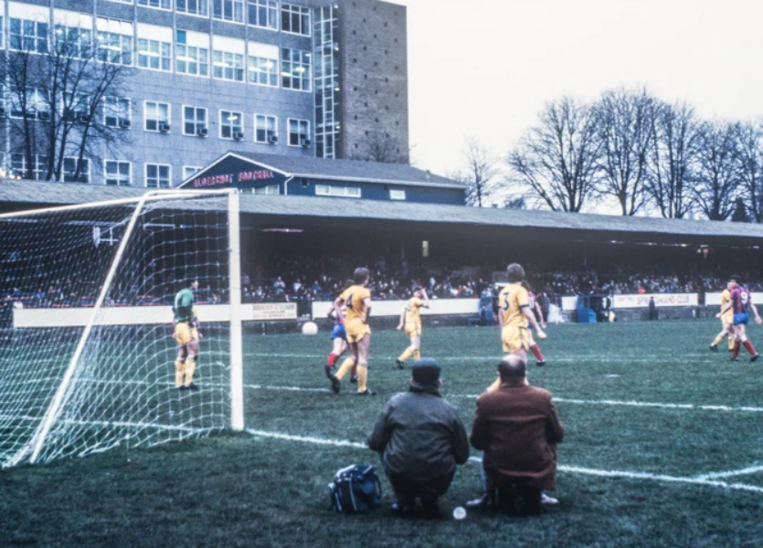 Aldershot FC.png