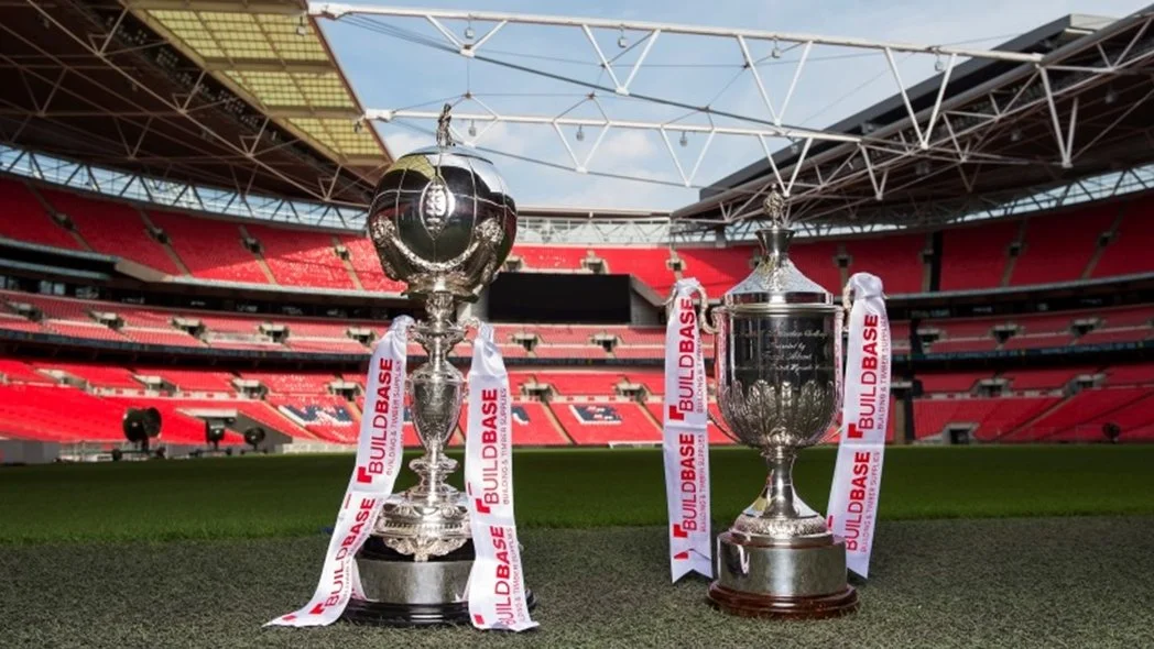 buildbase-fa-vase-and-trophy-800.jpg